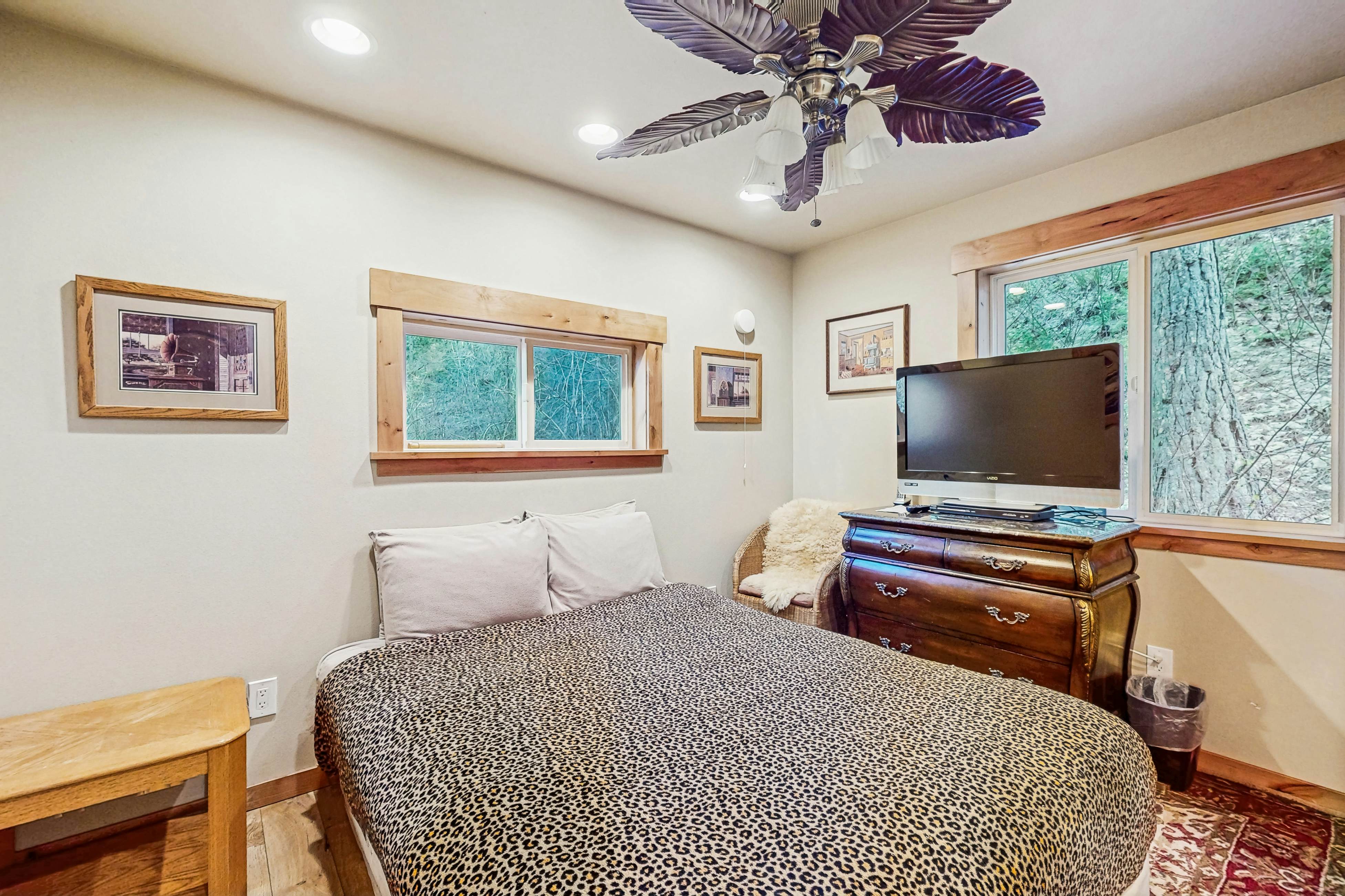 Merry Creekside Retreat