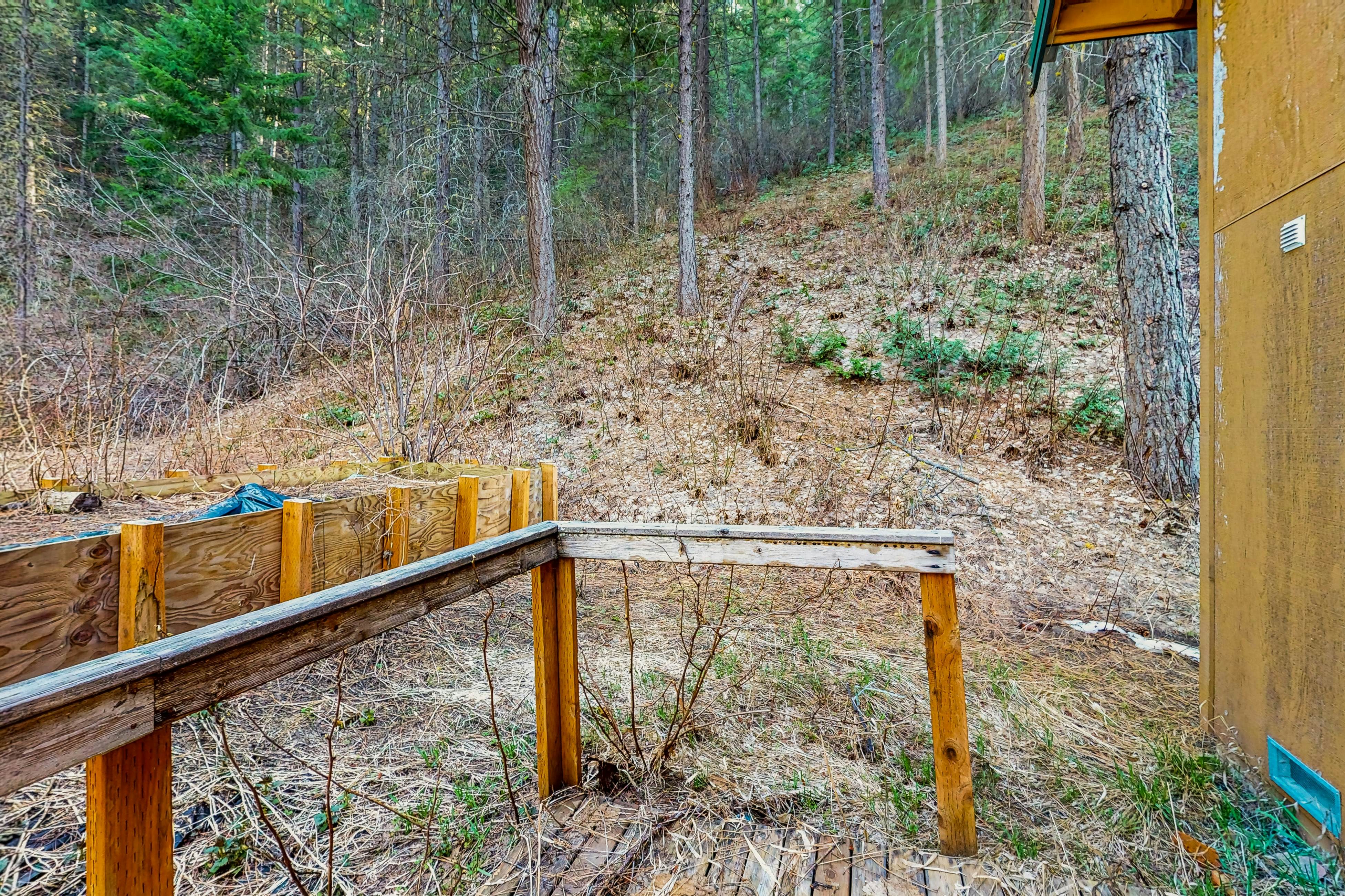 Merry Creekside Retreat