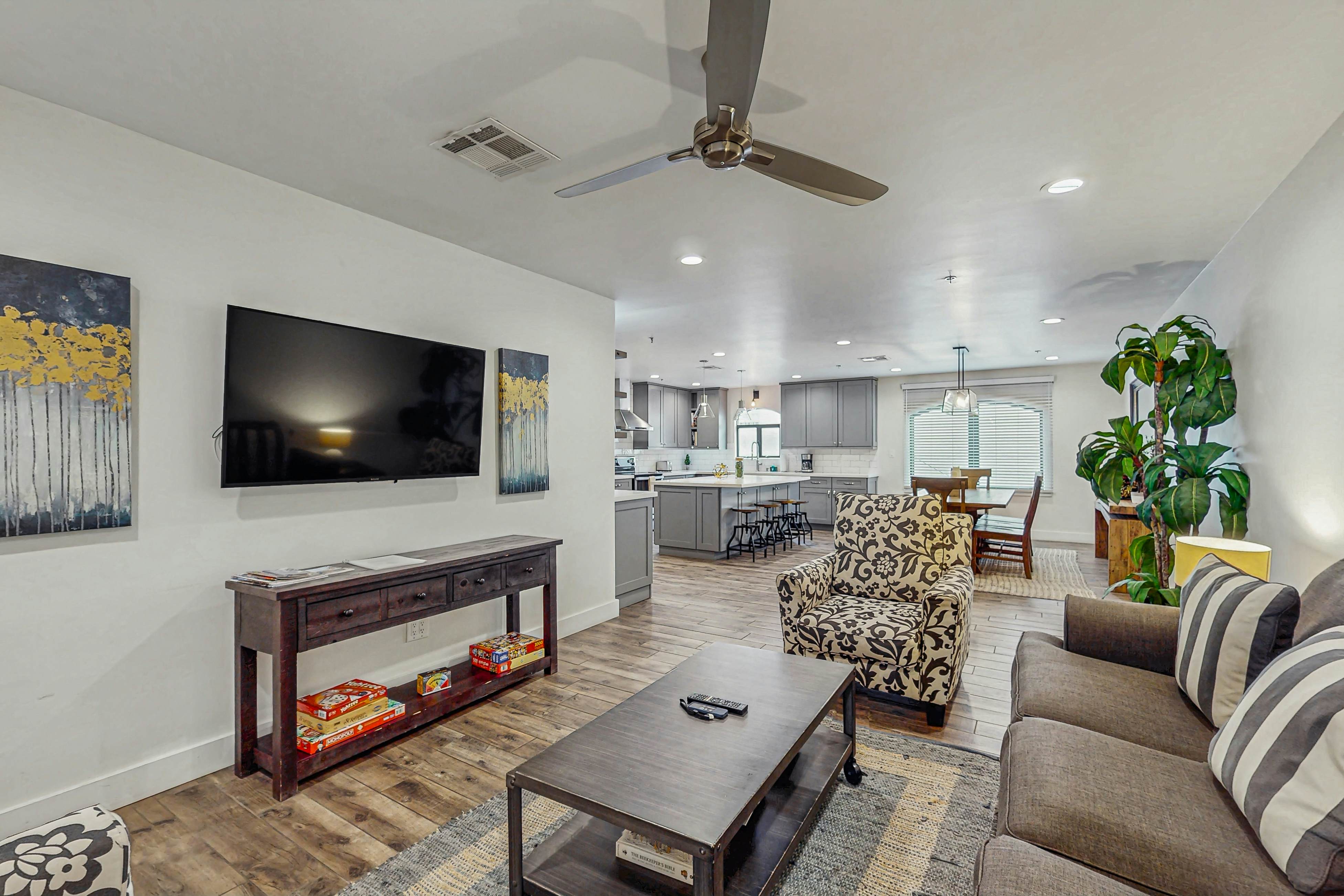 Historic Oldtown Plaza 201