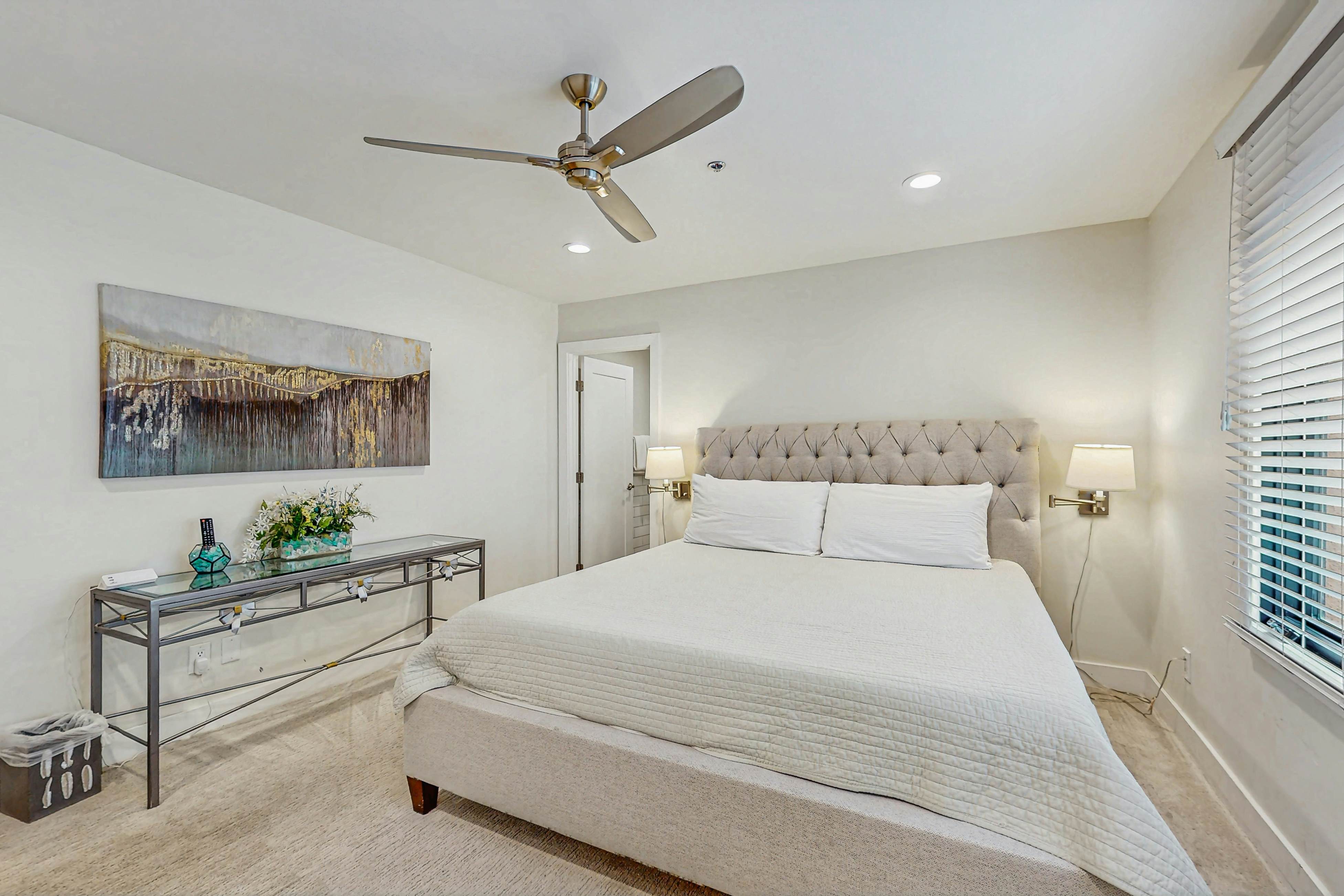 Historic Oldtown Plaza 201