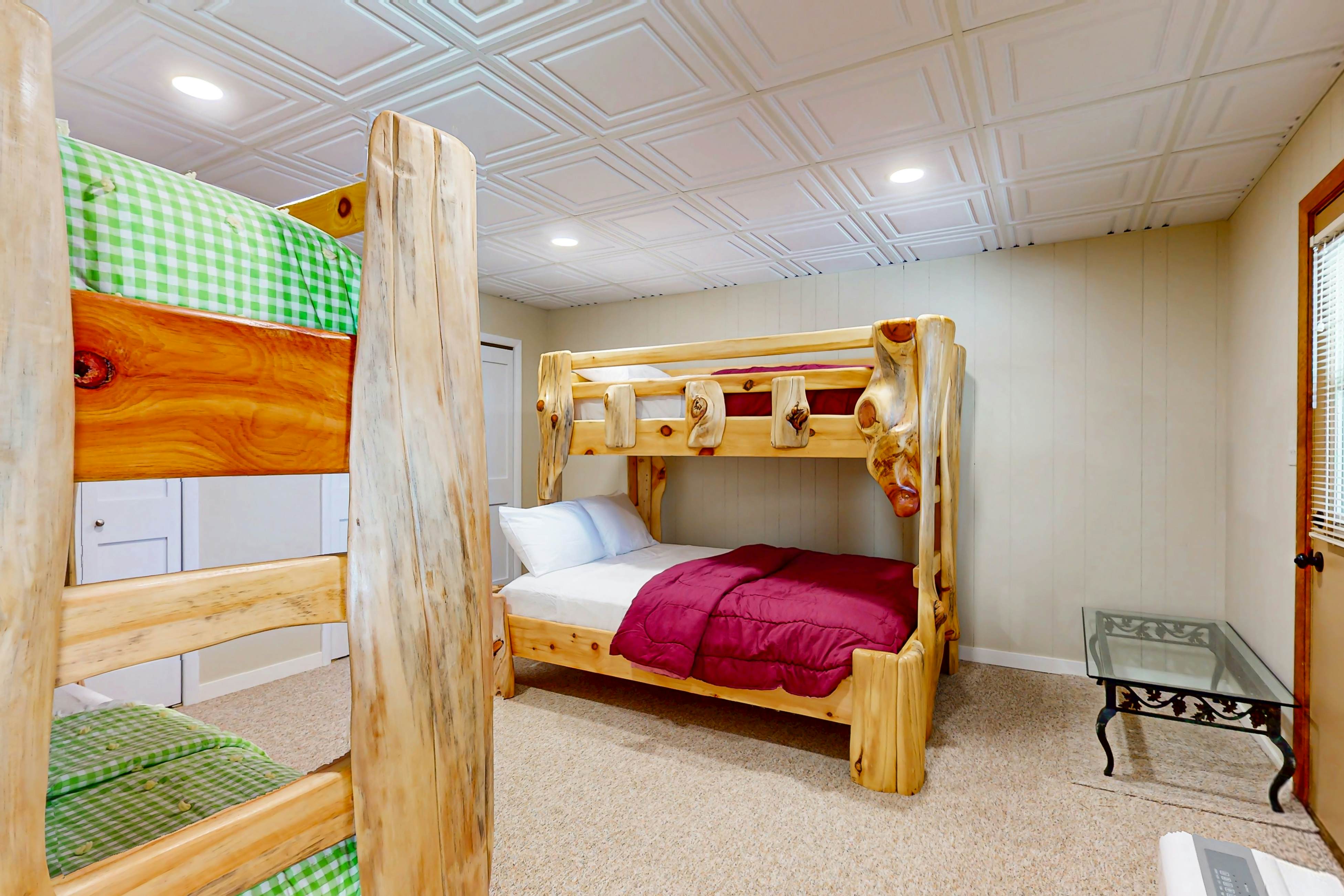 Soaring Pines Lakeside