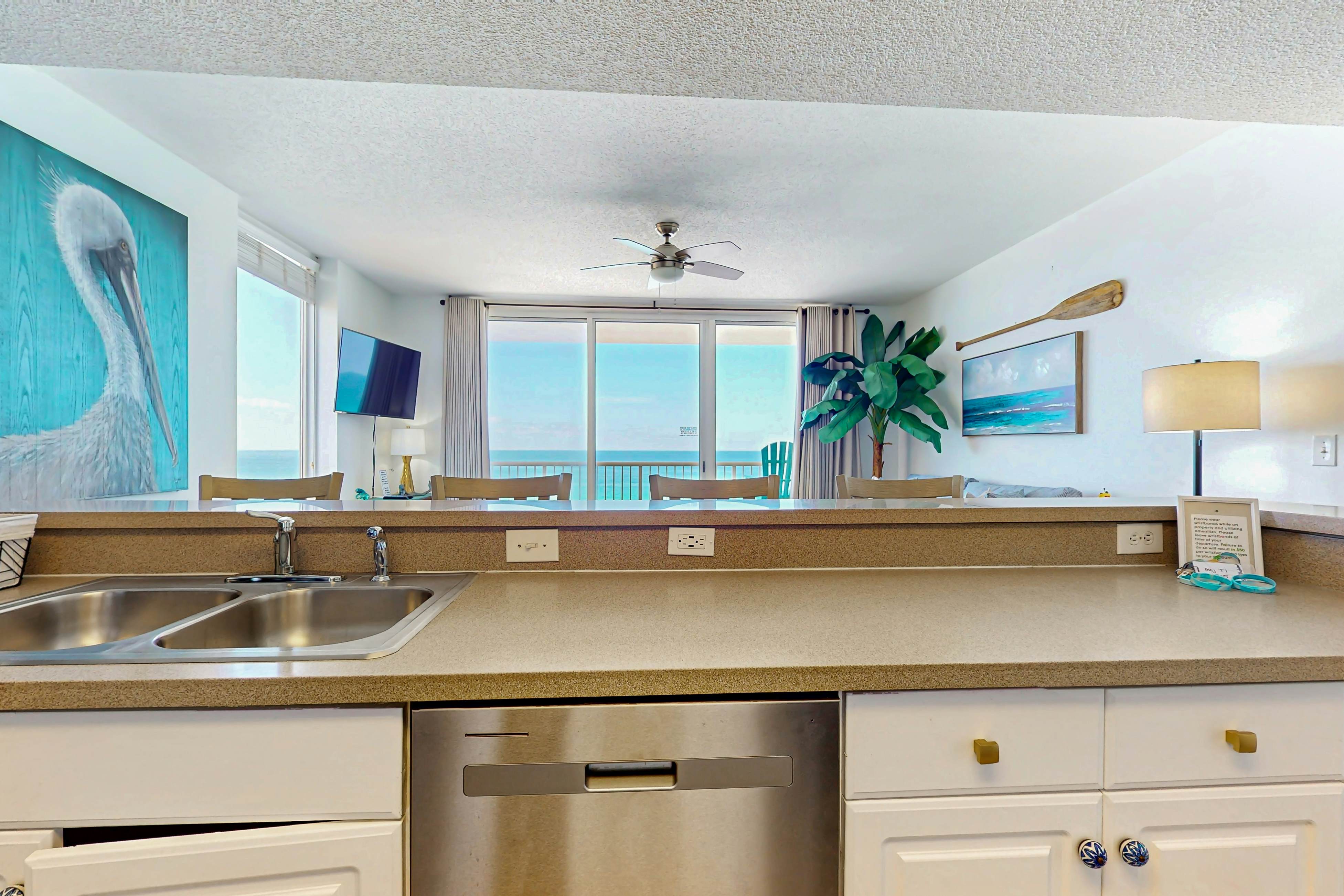 Majestic Beach Resort Tower 1 915