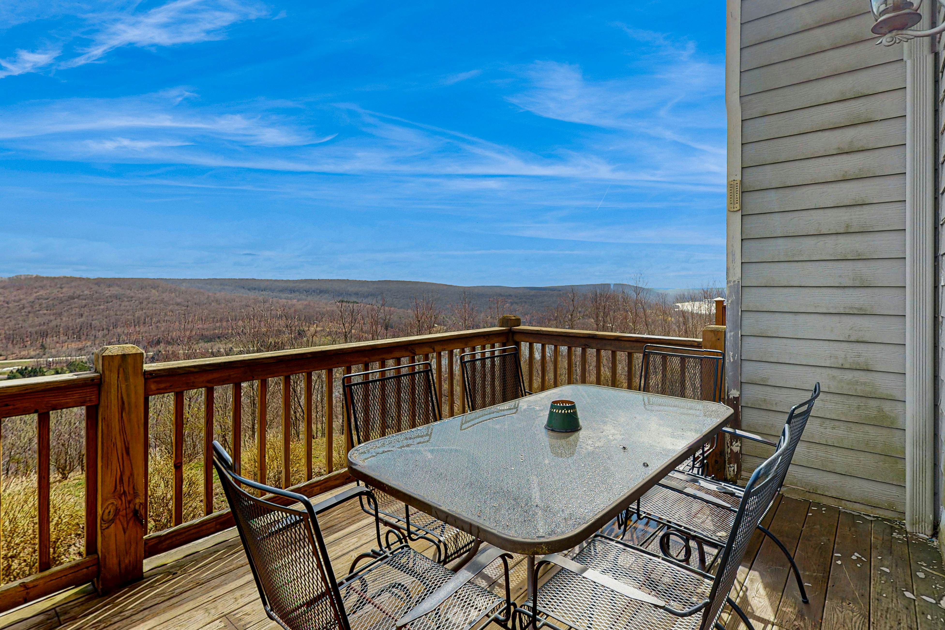 600 Overlook Pass #1B