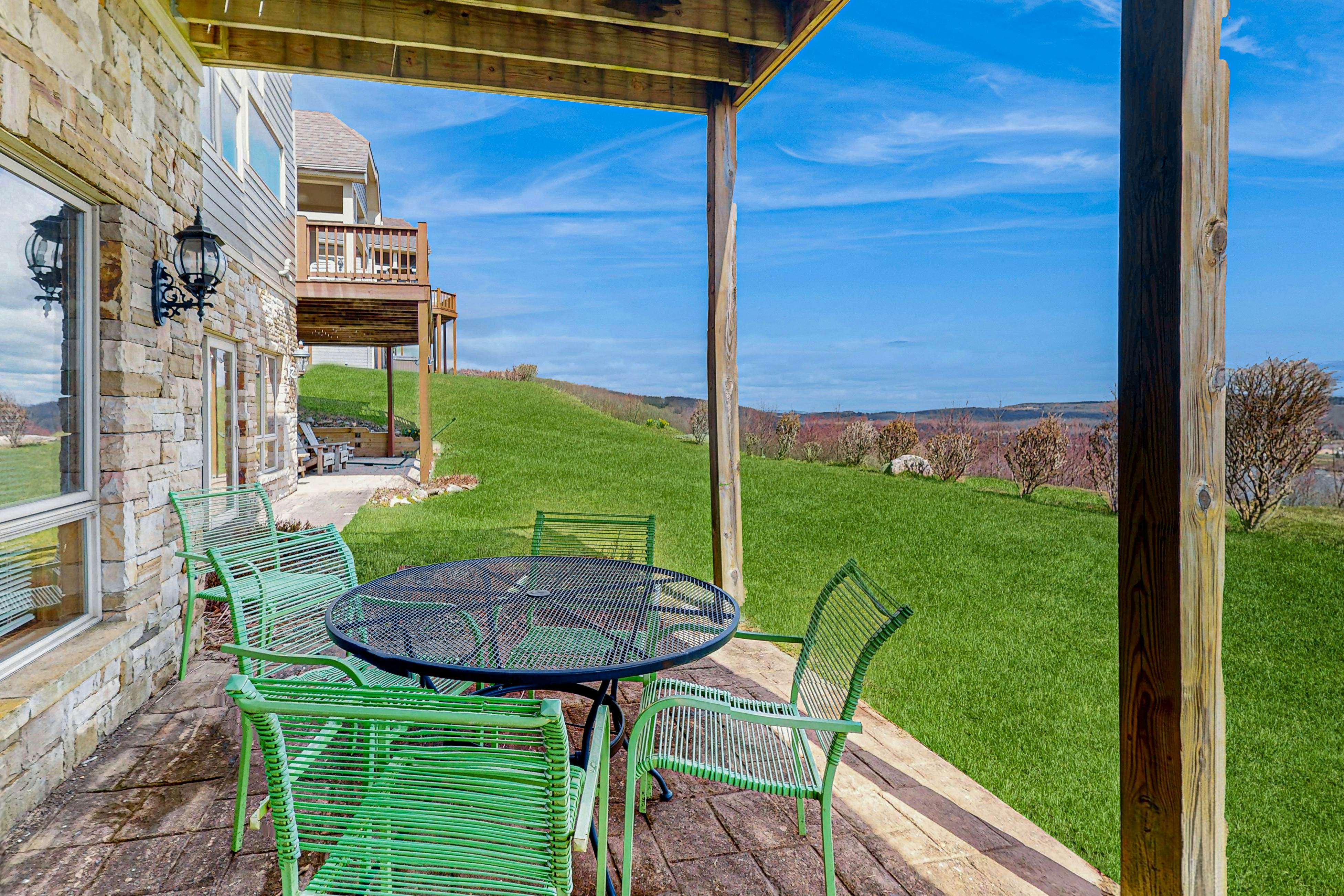 600 Overlook Pass #1B