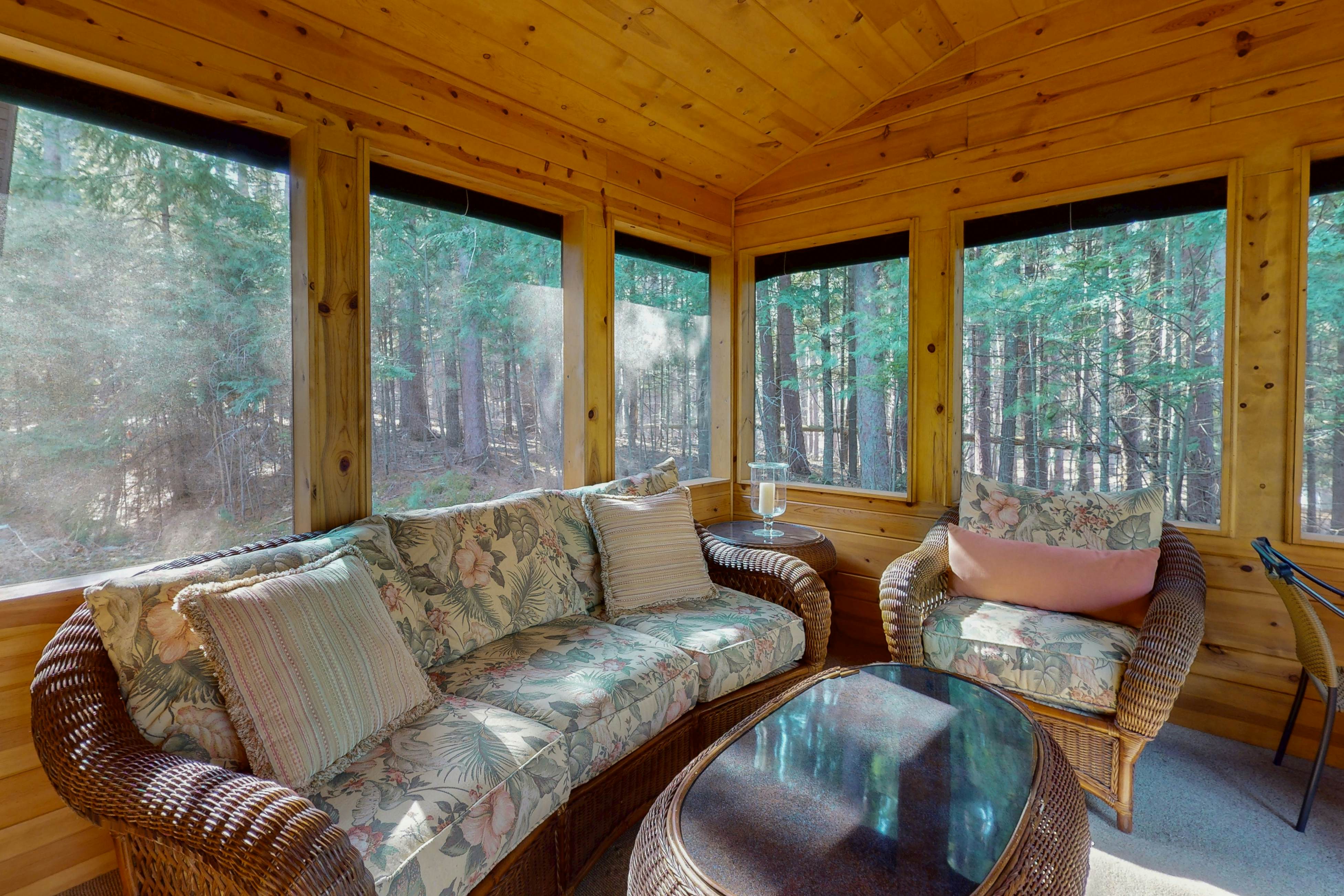 Swaying Pines Estate 