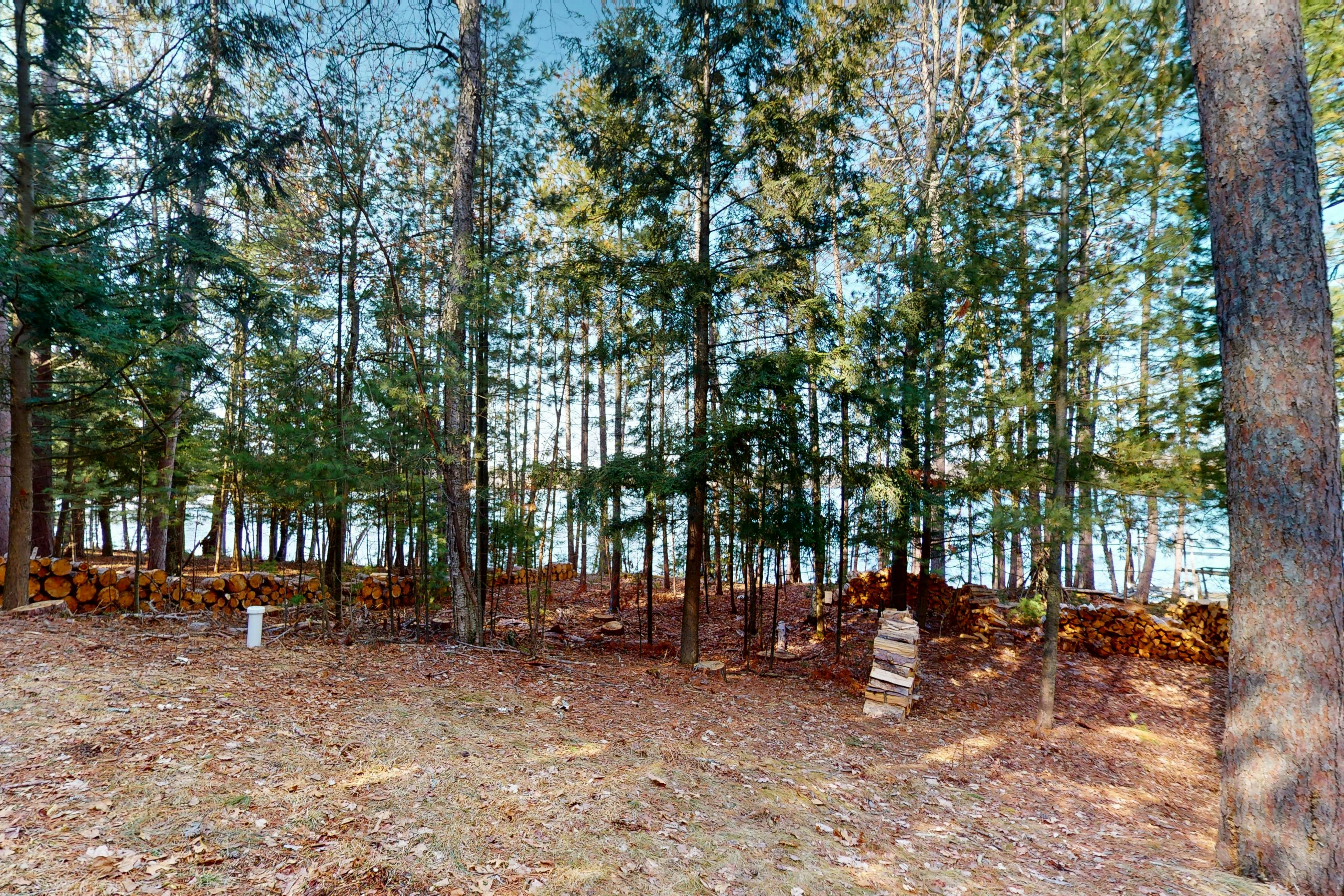 Swaying Pines Estate 