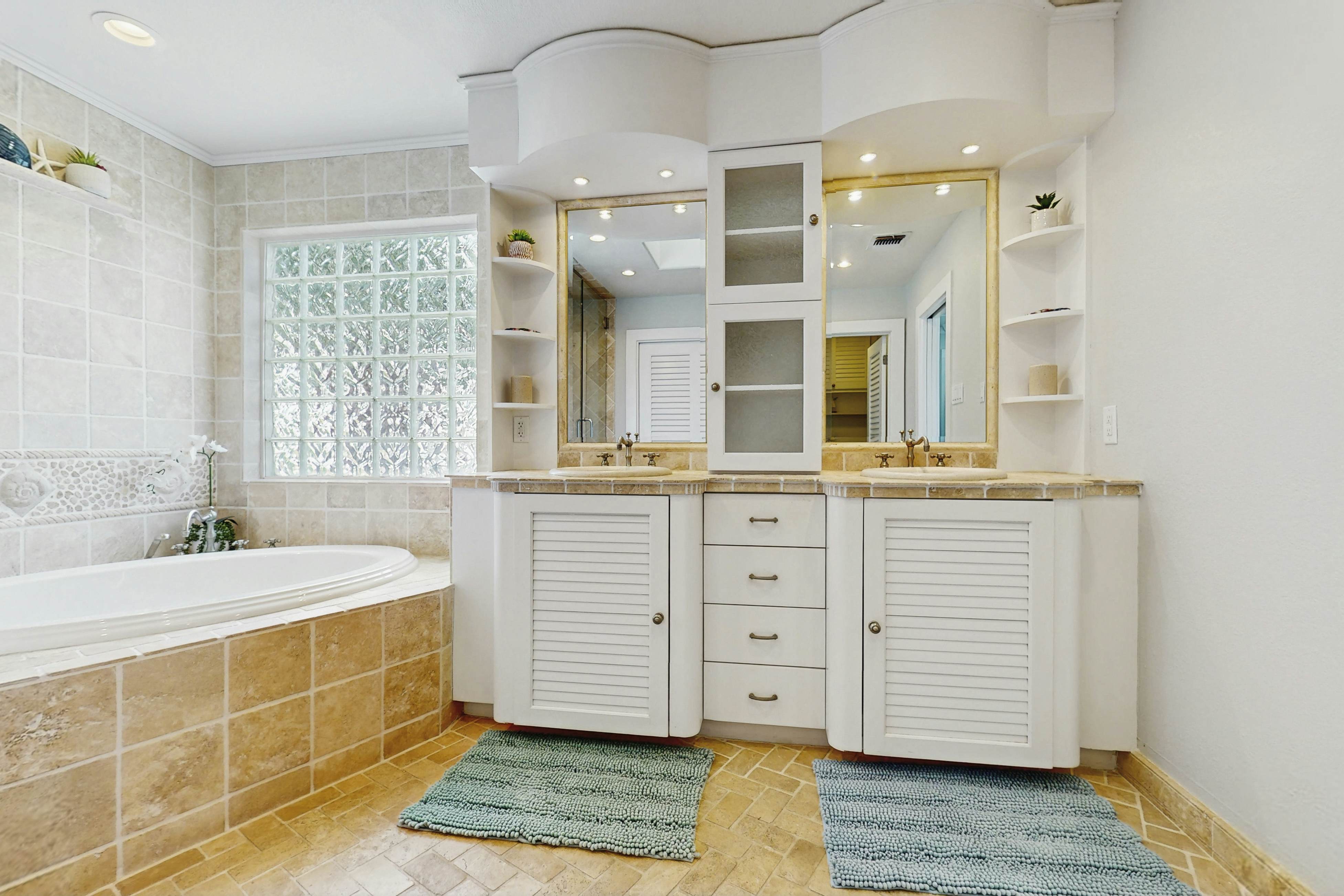 Saltwater Solace - Under New Ownership