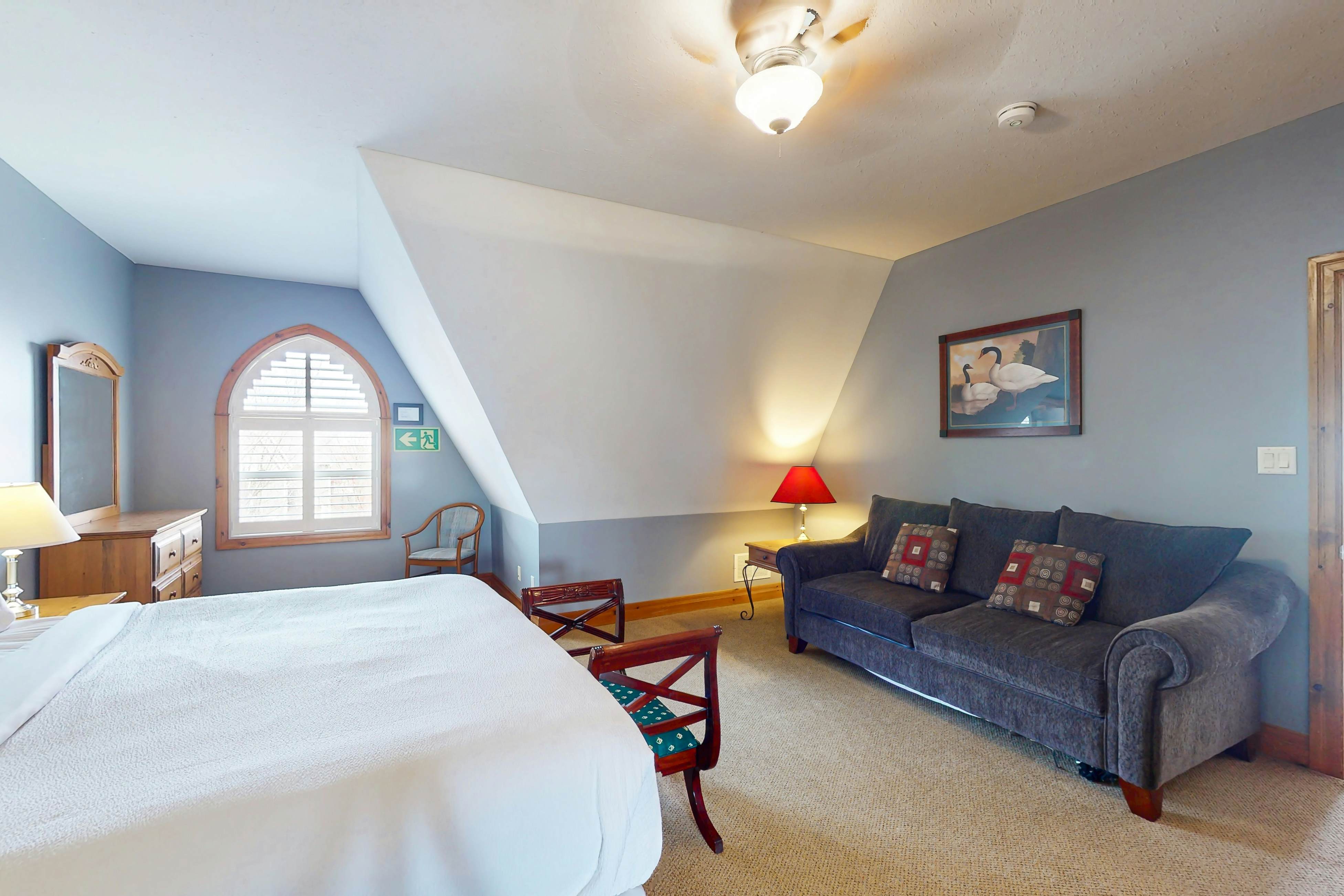 184 Snowbridge Way-Unit 216