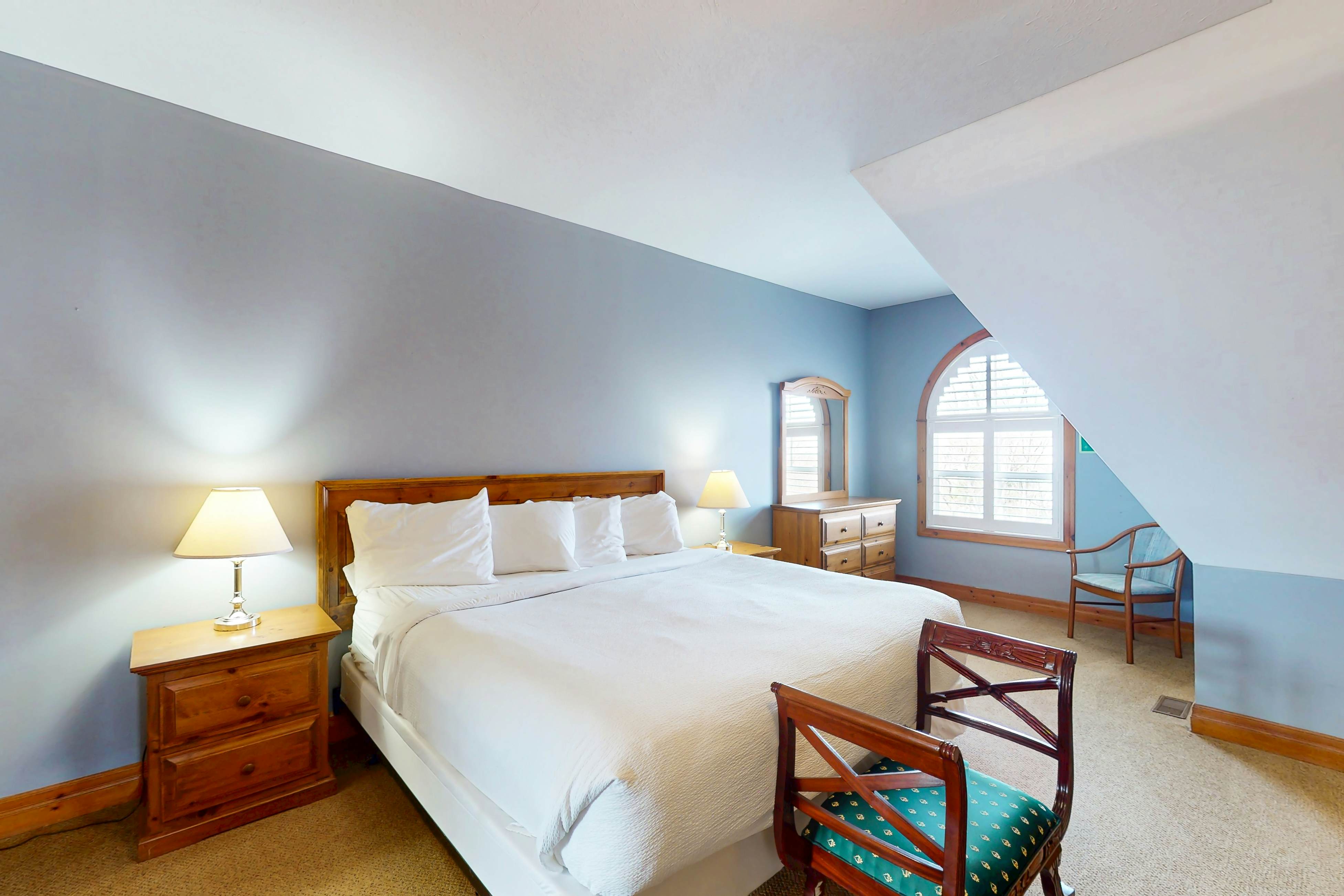 184 Snowbridge Way-Unit 216