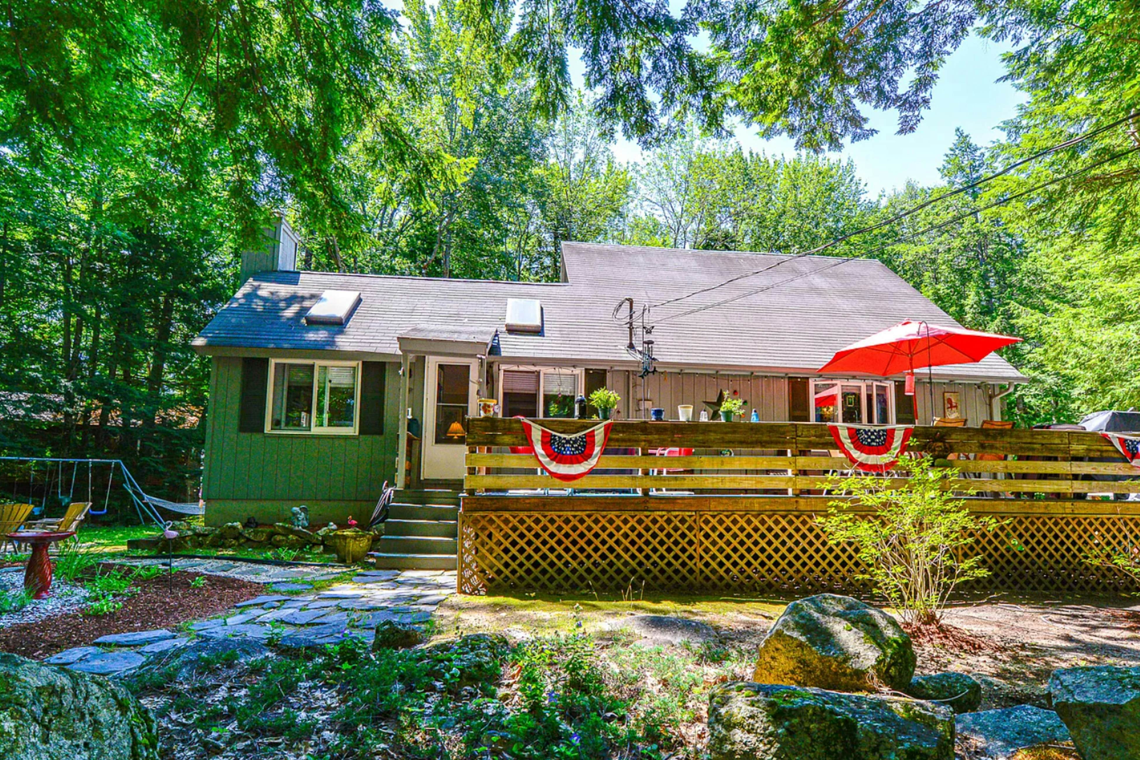 Pleasant Mountain Ski Chalet