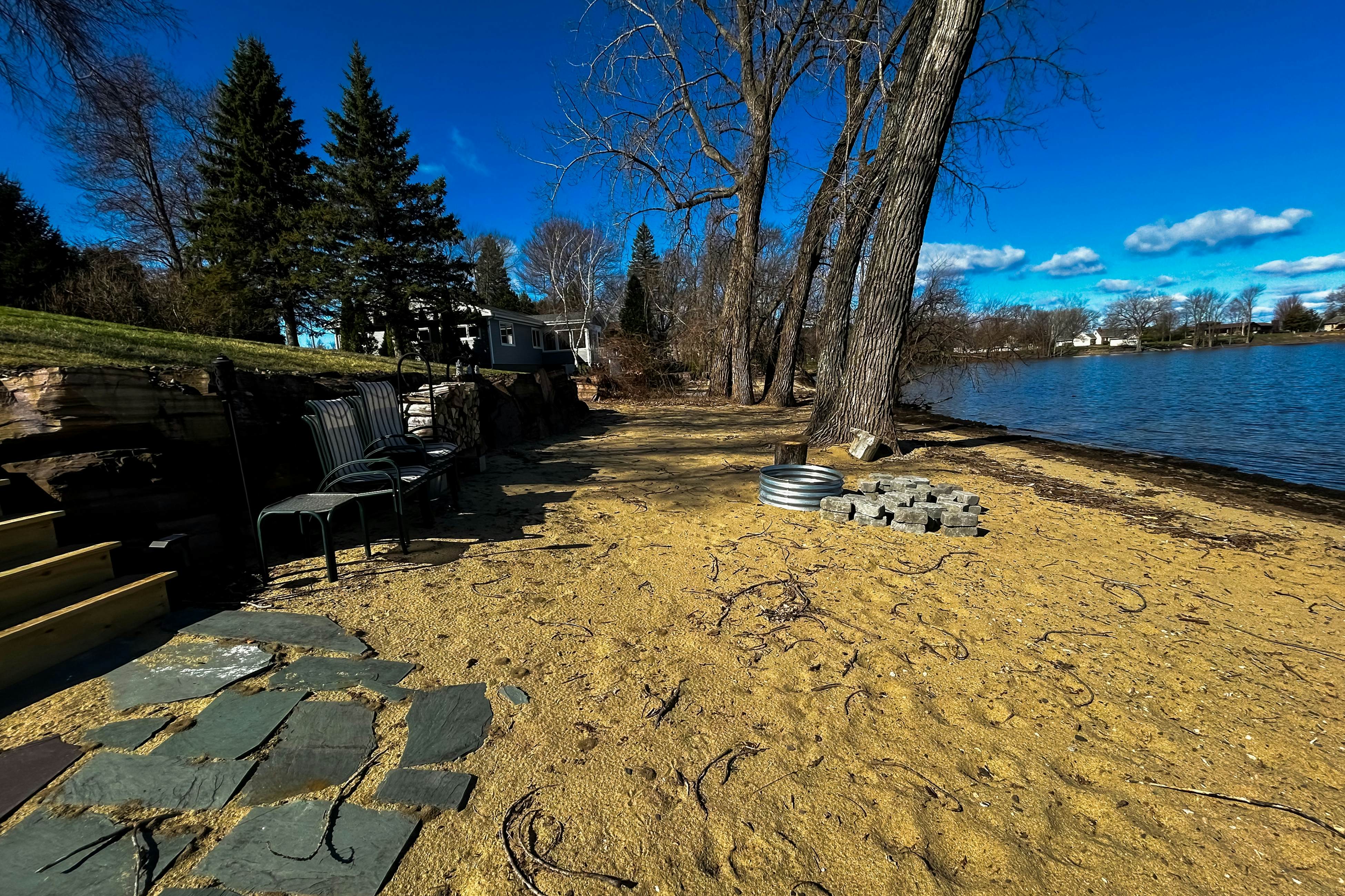 Thayer Beach Lakehouse