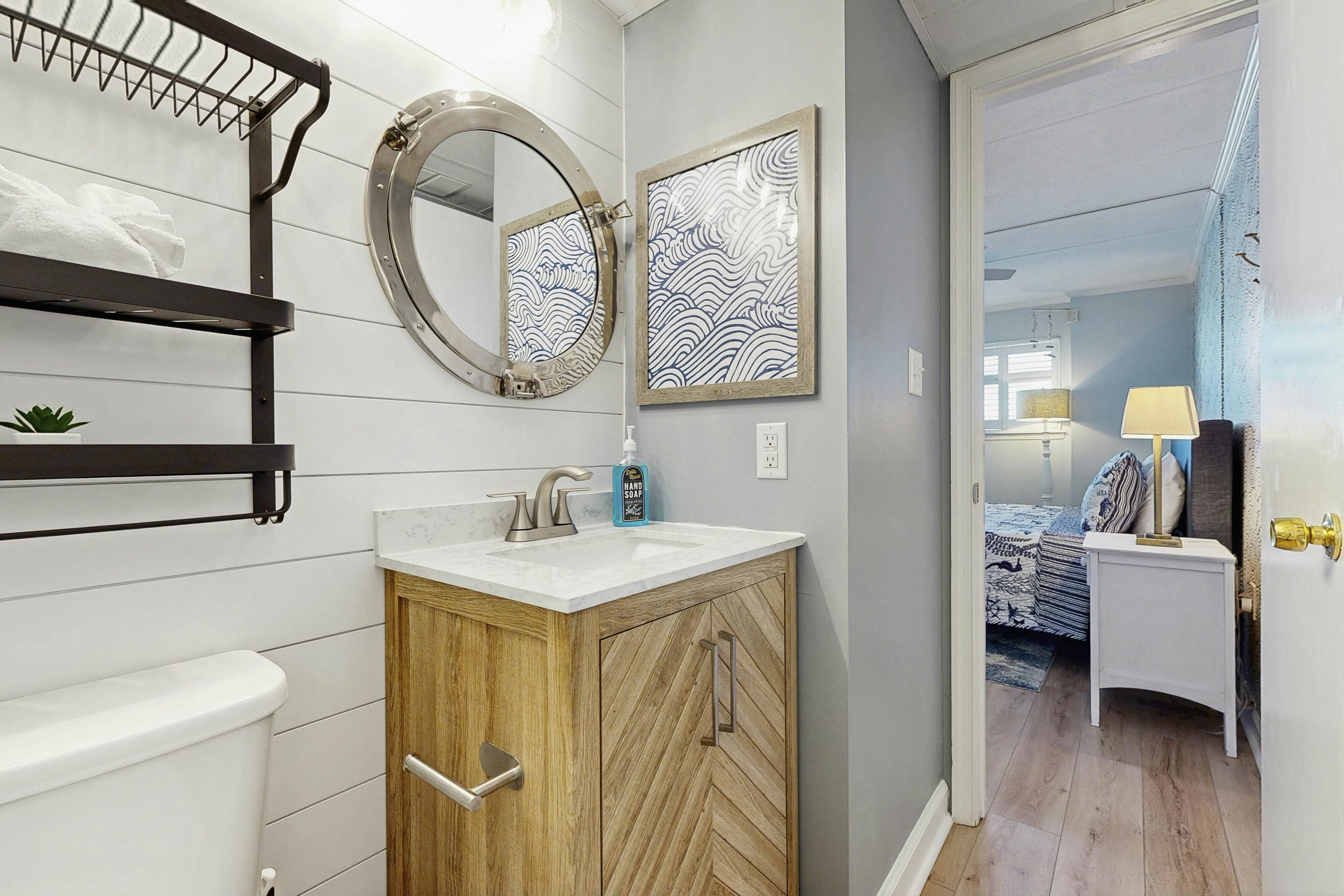 Shell Yeah - Le Lisa 405