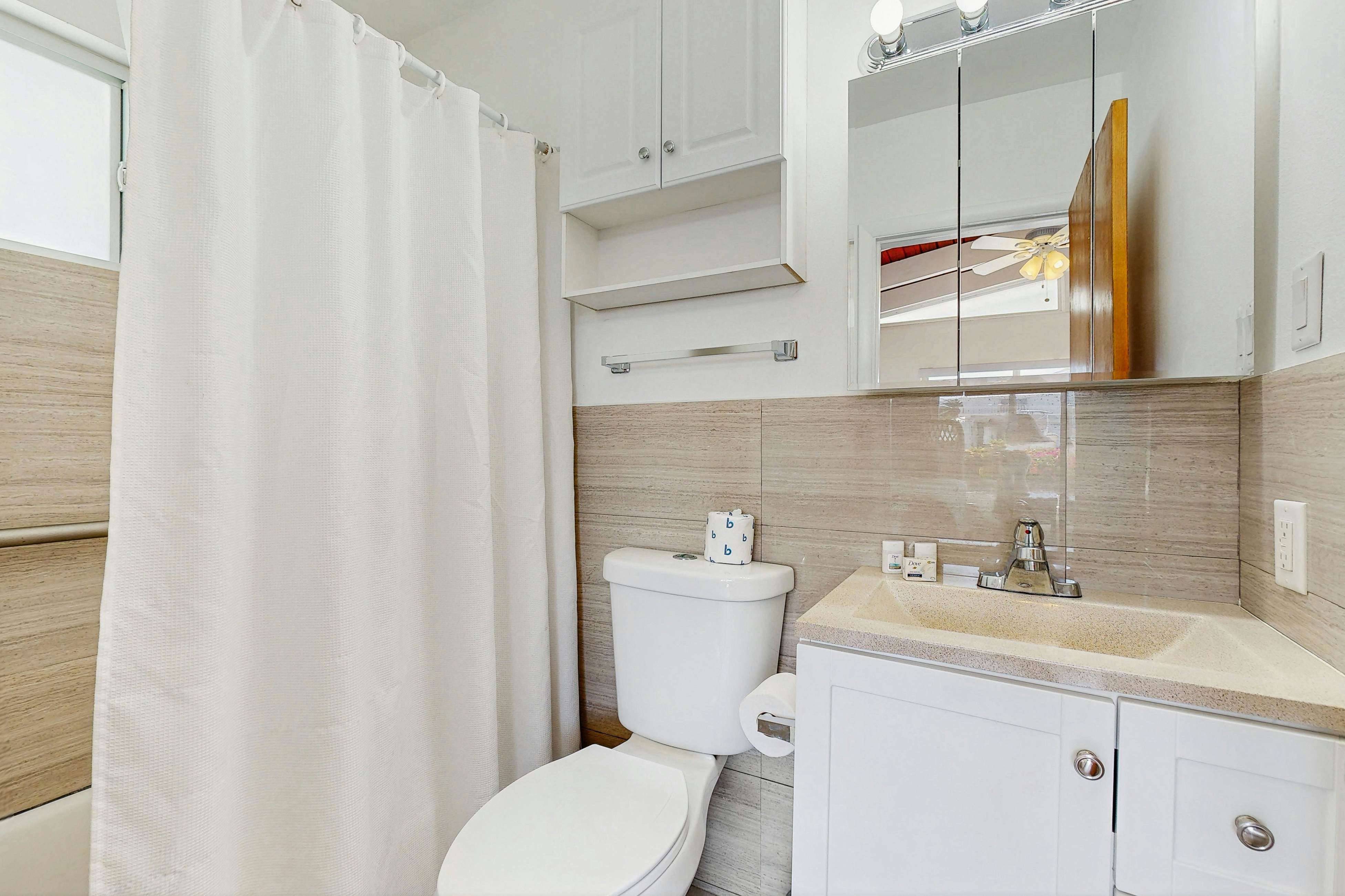 Downhome Cabin by the Canal