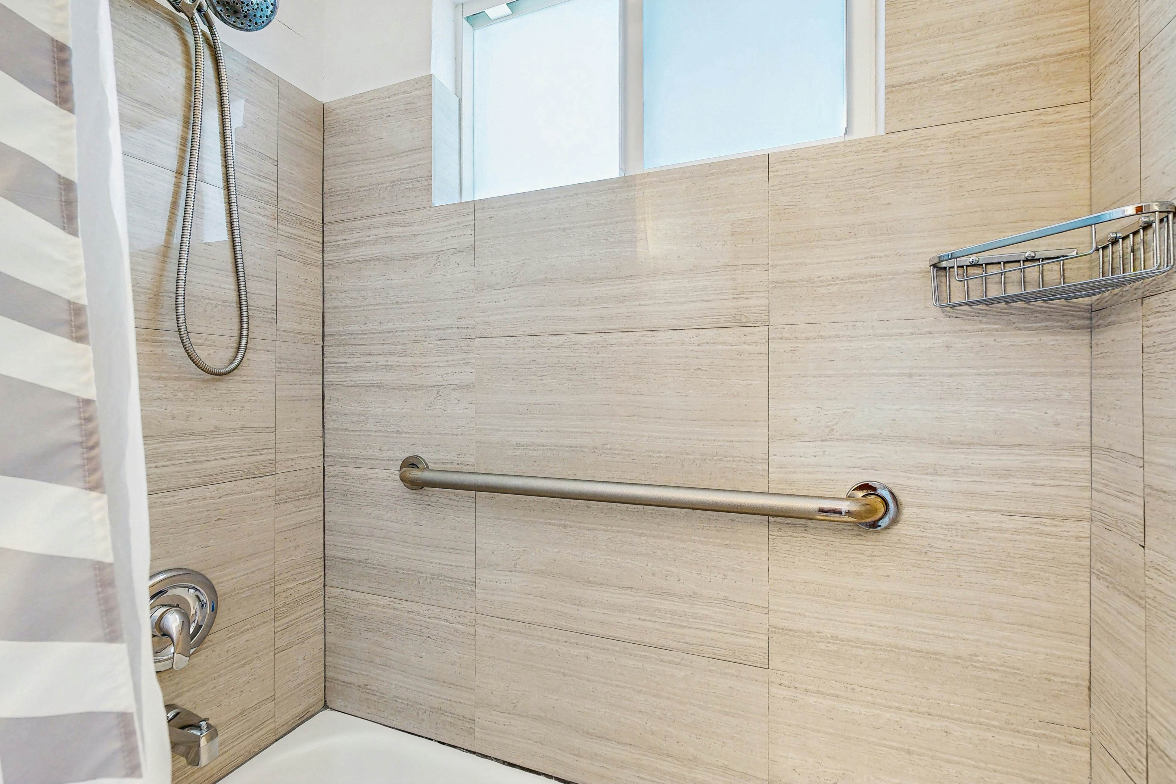 Downhome Cabin by the Canal