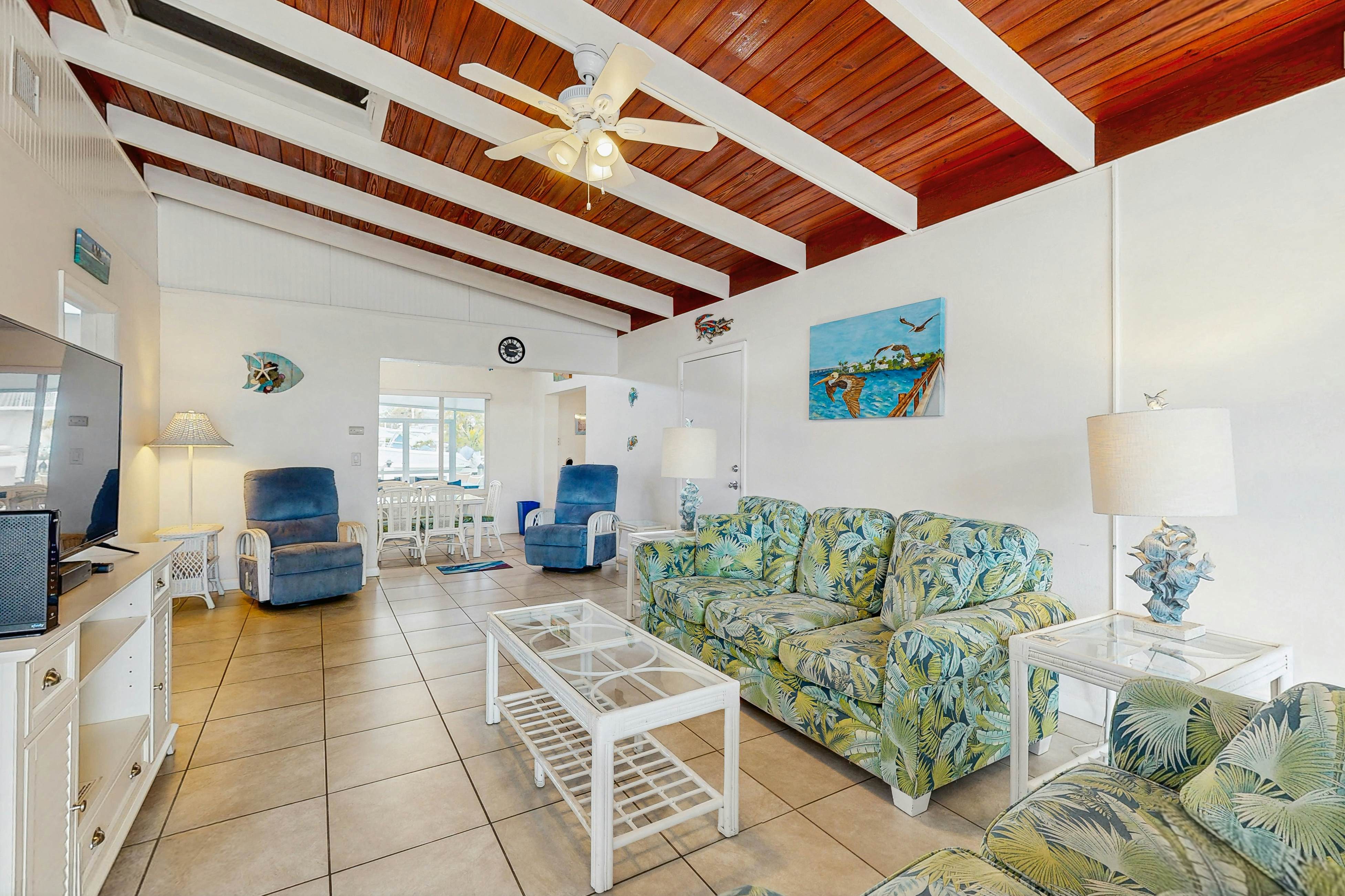 Downhome Cabin by the Canal