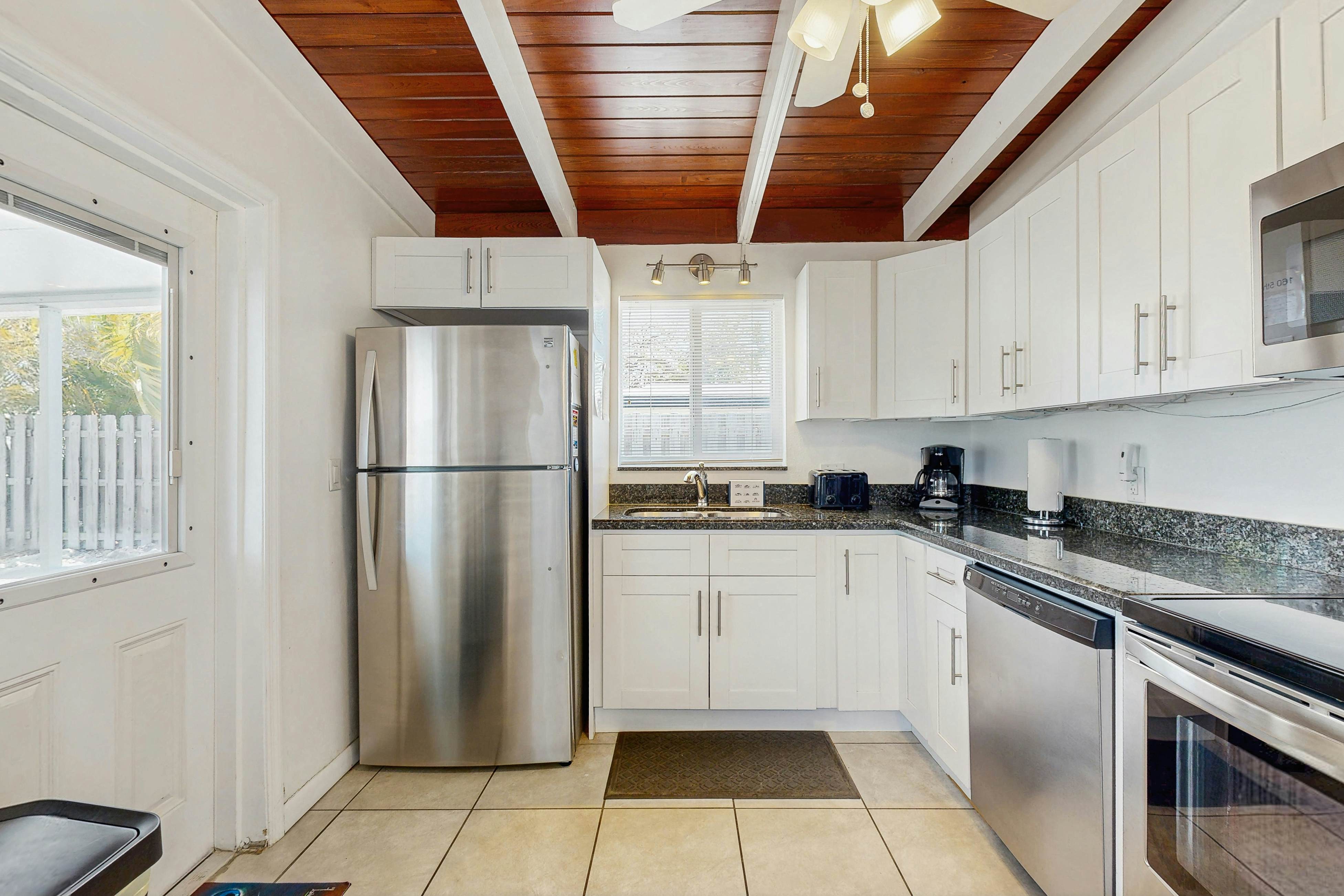 Downhome Cabin by the Canal