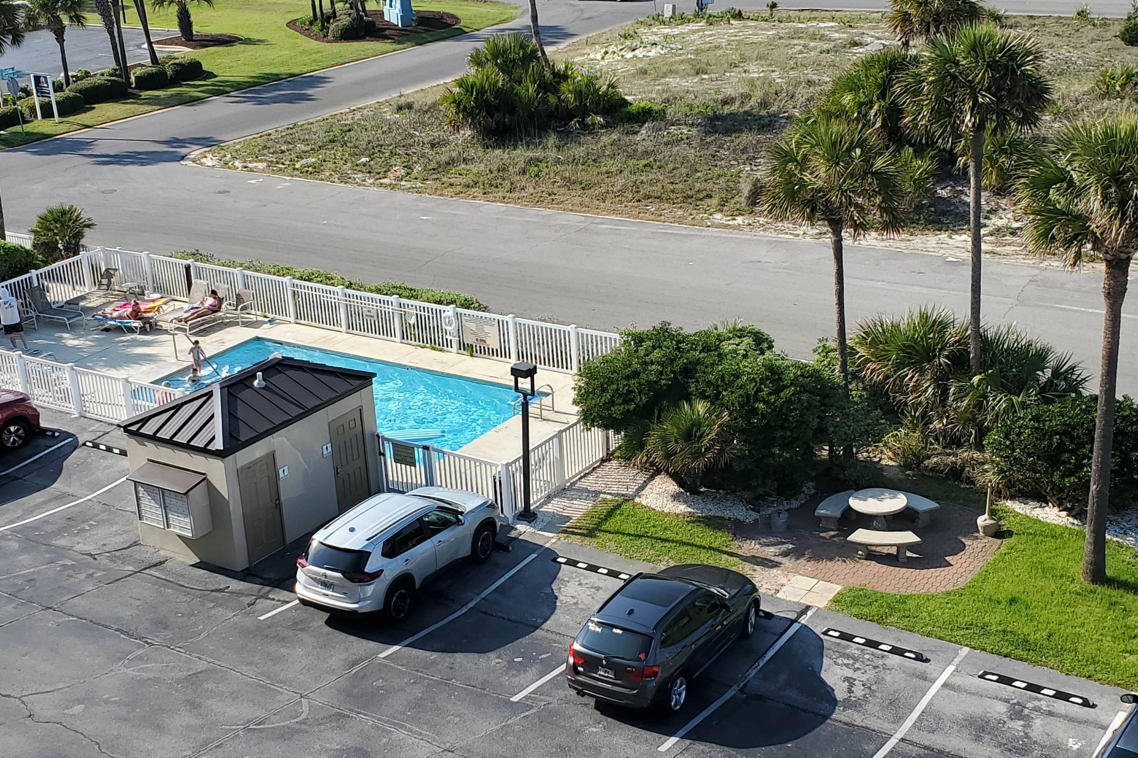 Emerald Towers West 5000