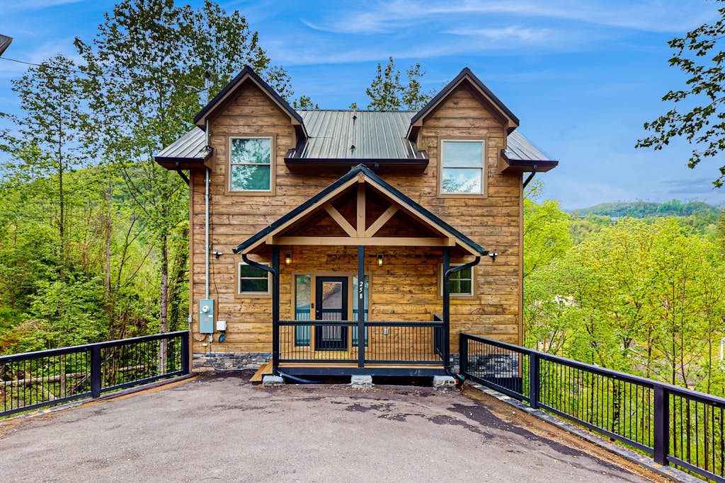 Enchanting Cabin, Sleeps 12, Hot Tub, Game Room — Gatlinburg, TN — vacation rental