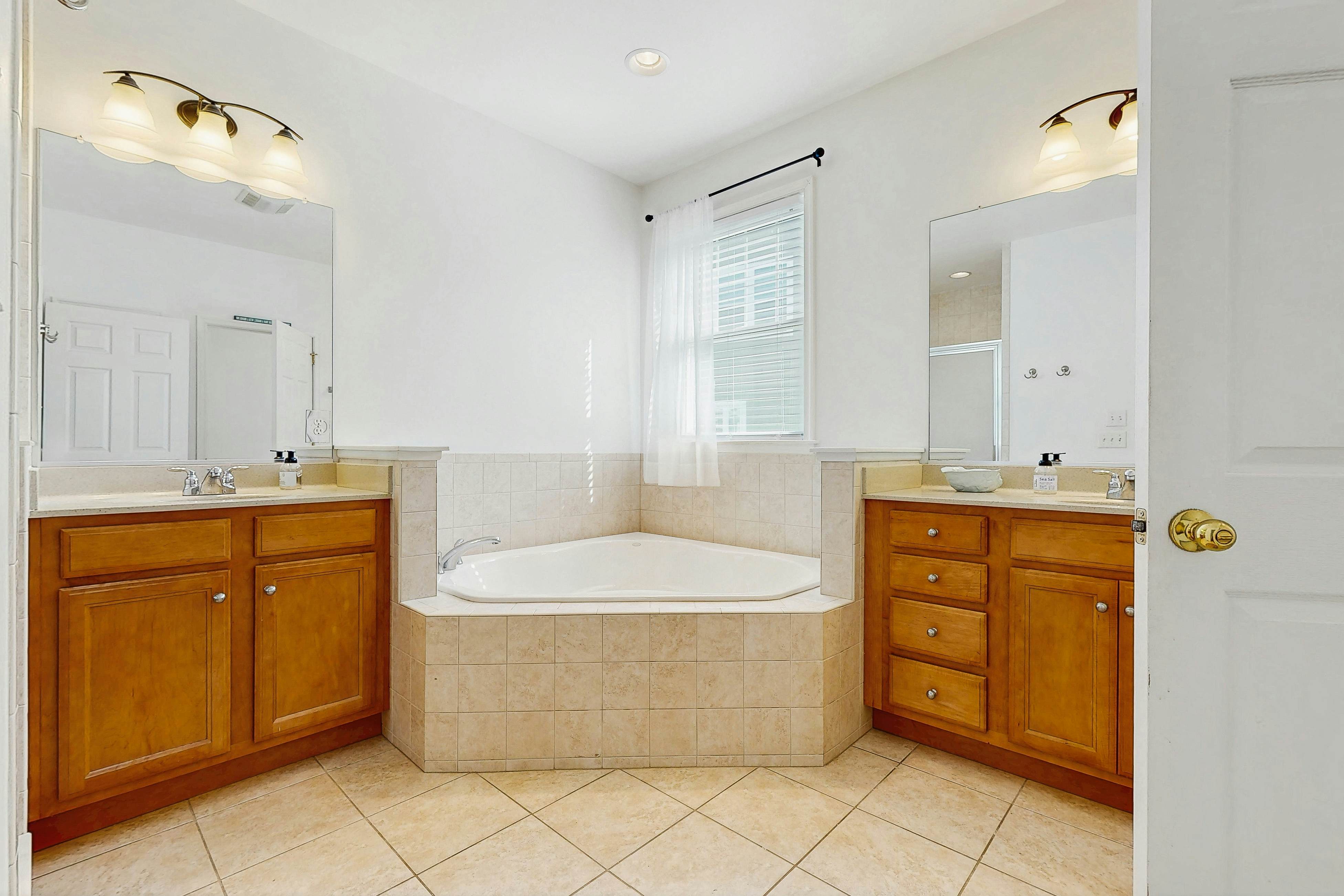 Bayside Resort - 36370 Day Lilly Pkwy