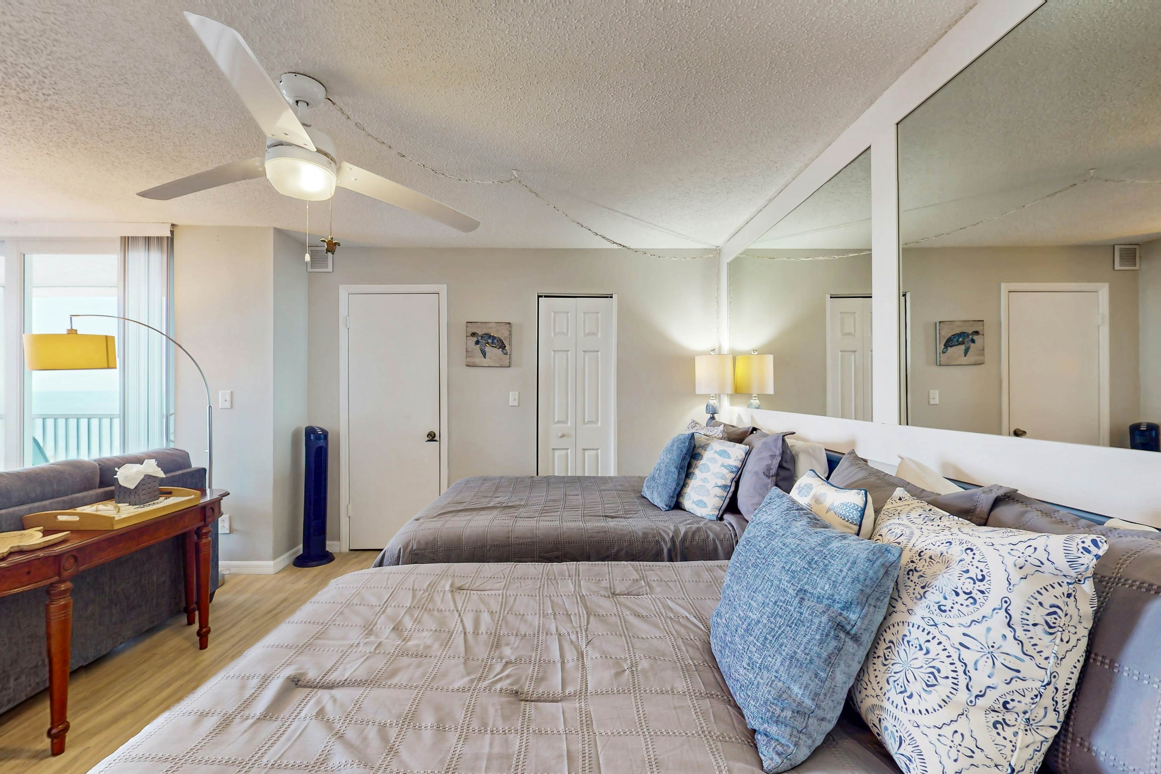 Reel Relaxed Beach and Tennis Unit 4006