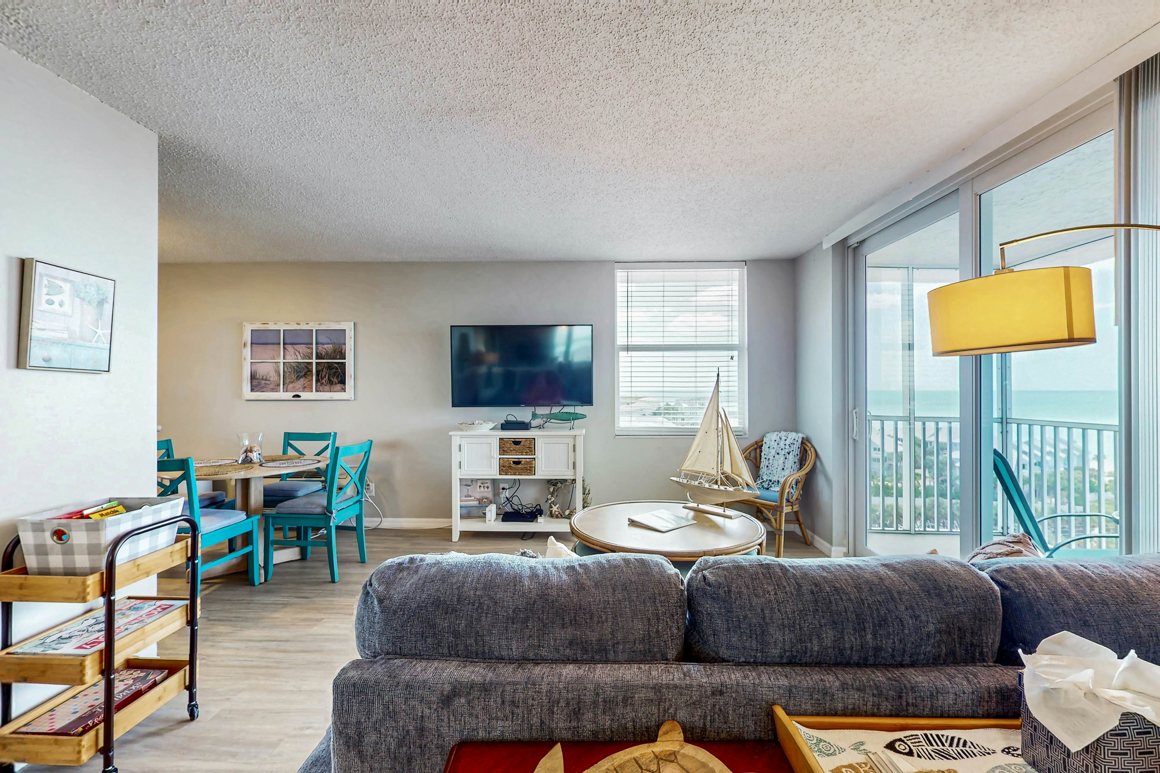 Reel Relaxed Beach and Tennis Unit 4006