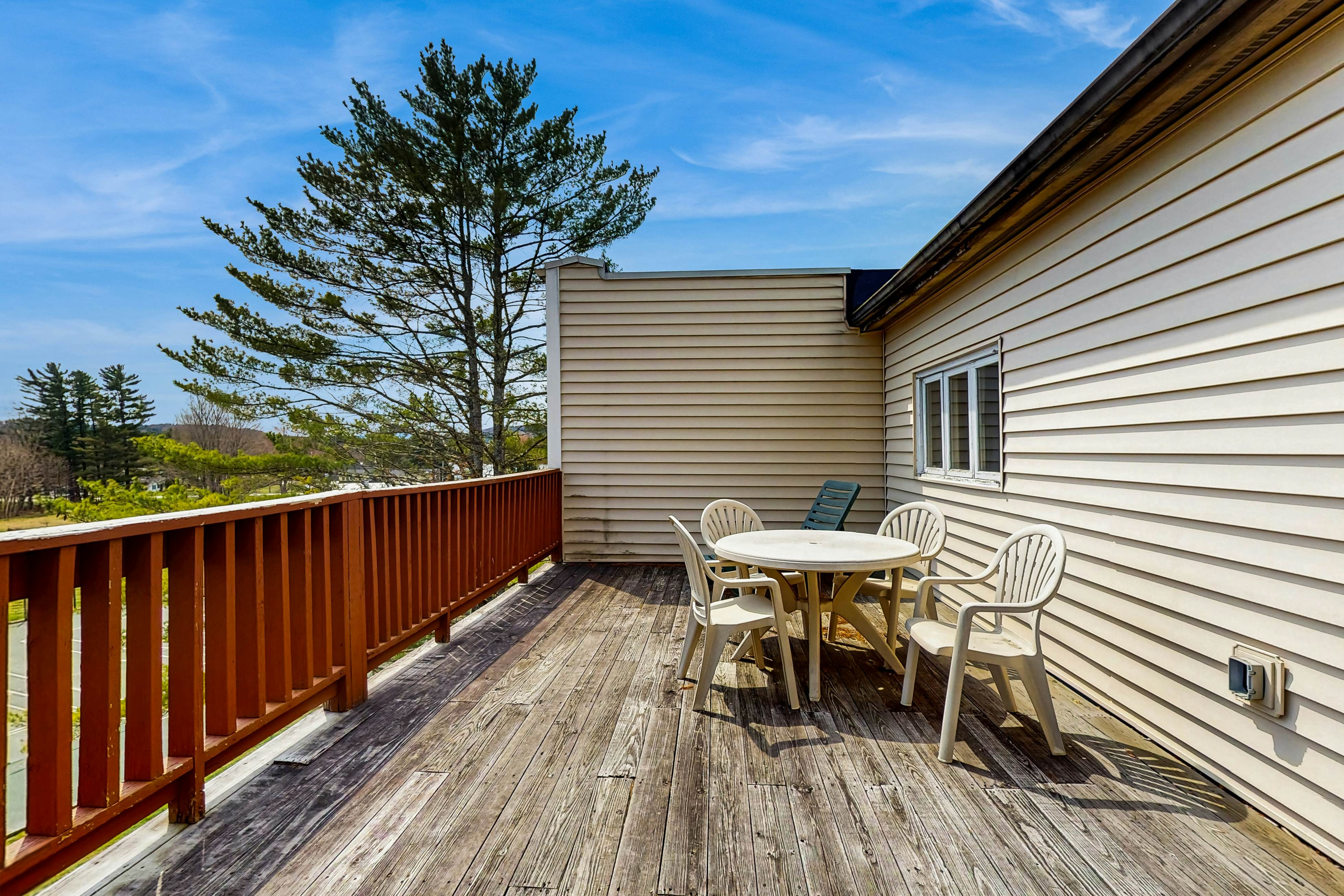 Mountainside Resort F302