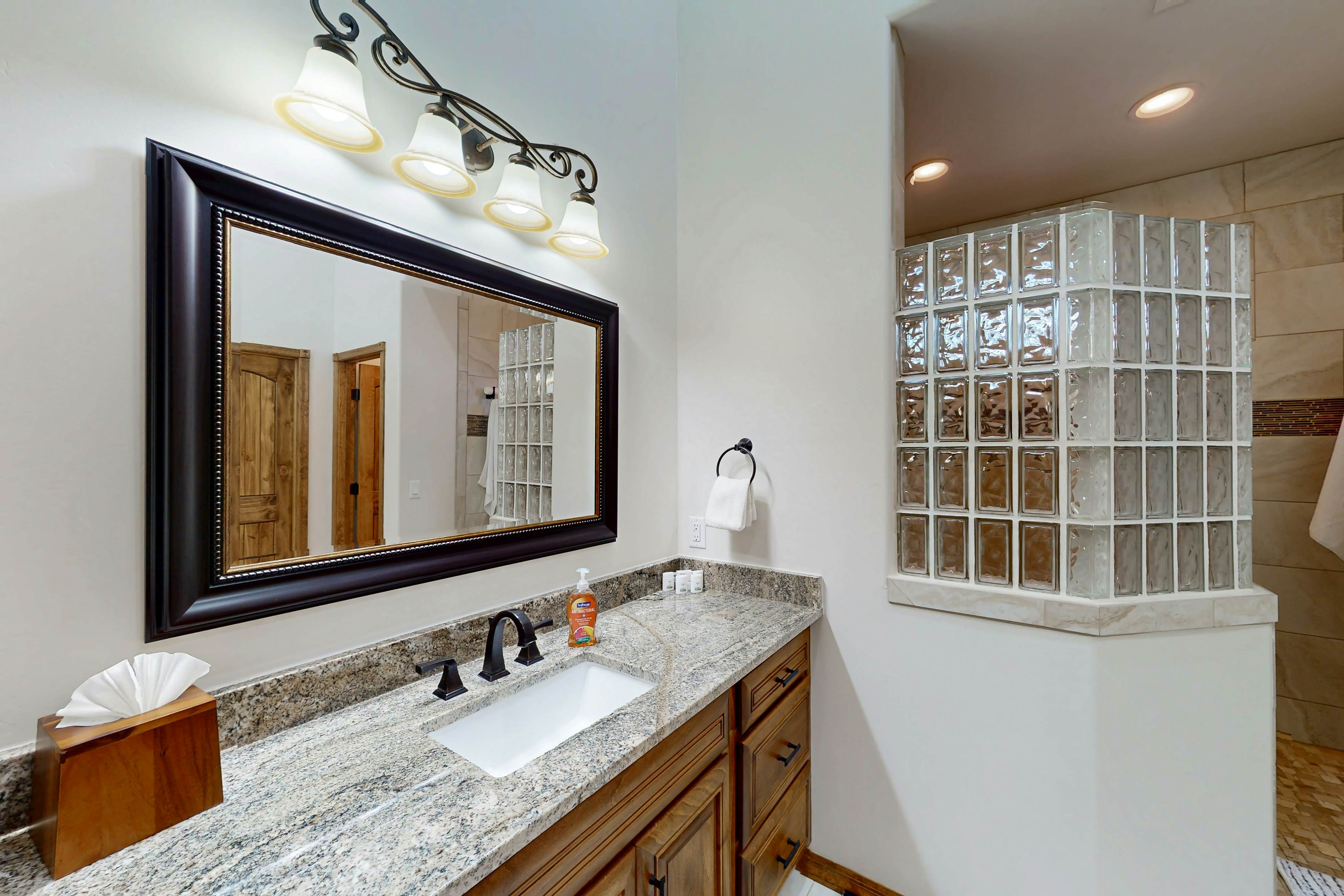 Tranquil Torreon Pines and Fairway Hideaway