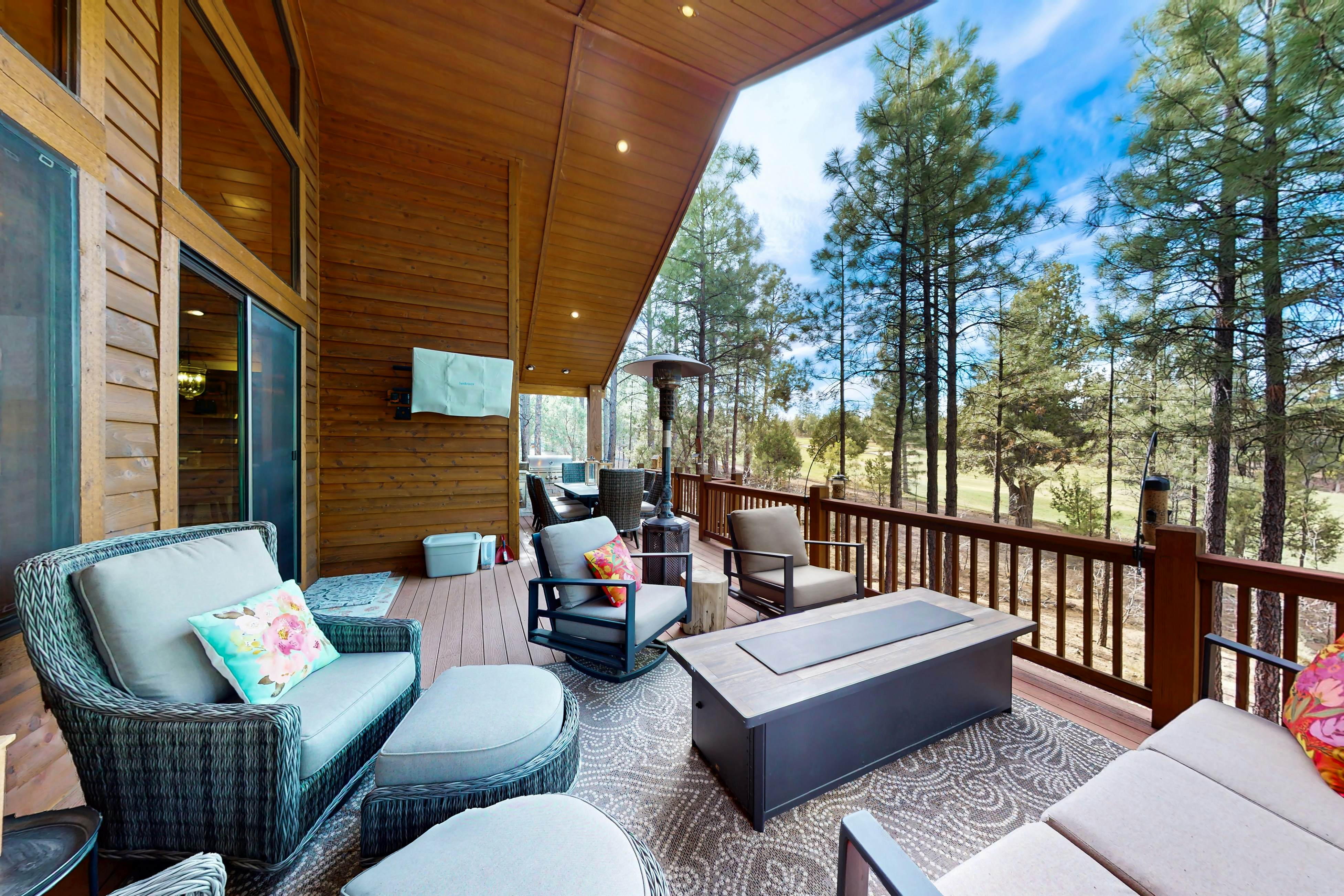 Tranquil Torreon Pines and Fairway Hideaway