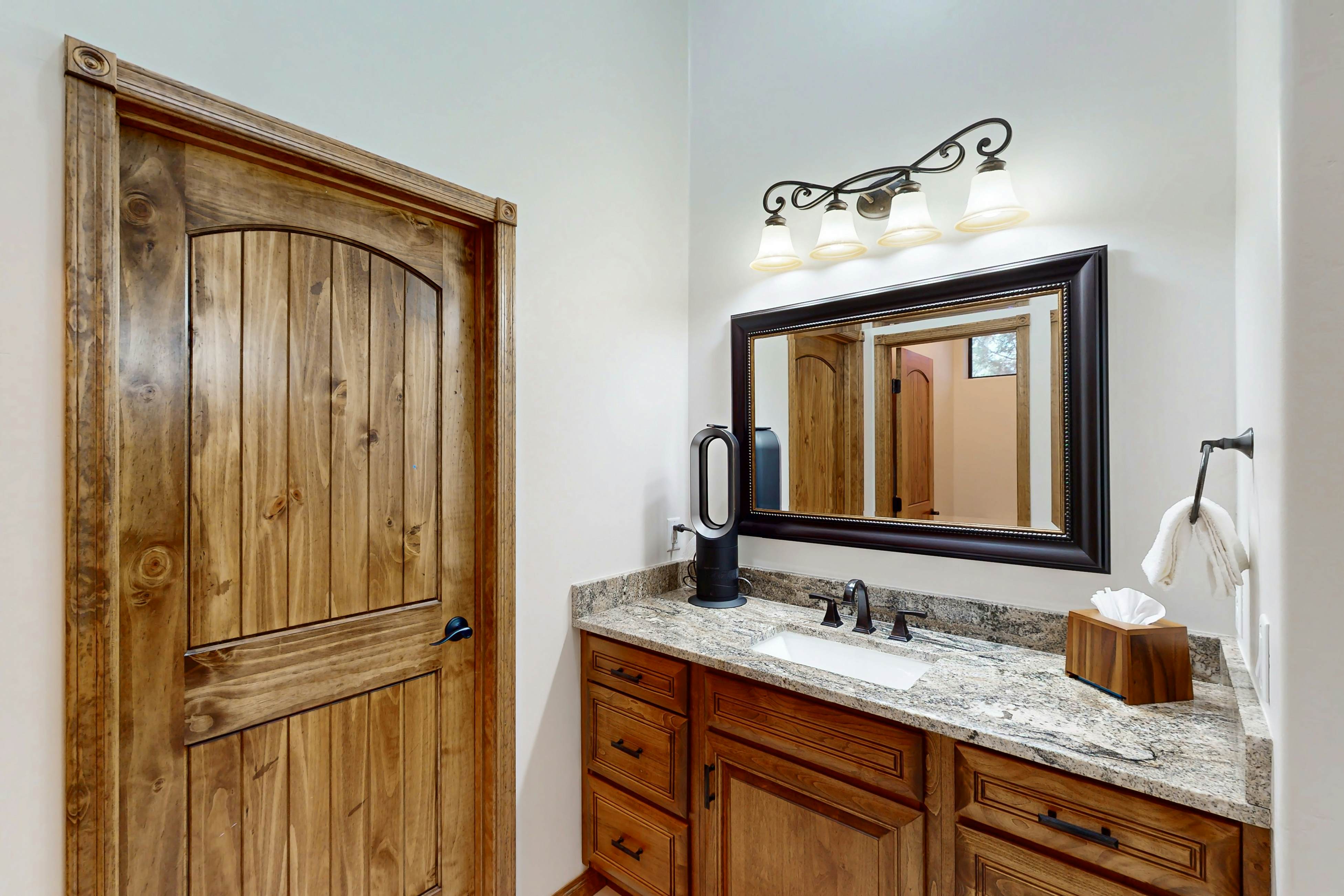 Tranquil Torreon Pines and Fairway Hideaway