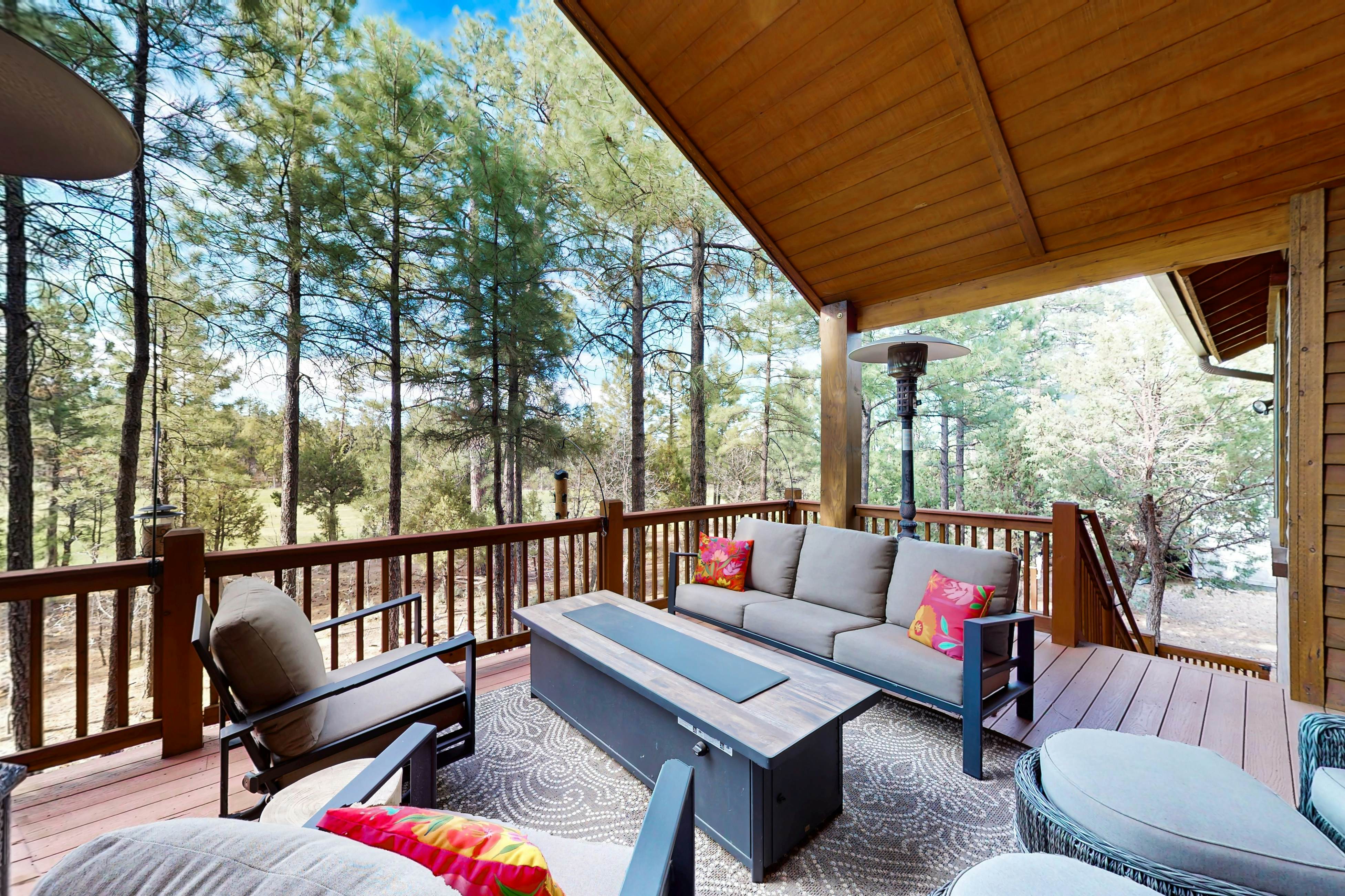 Tranquil Torreon Pines and Fairway Hideaway