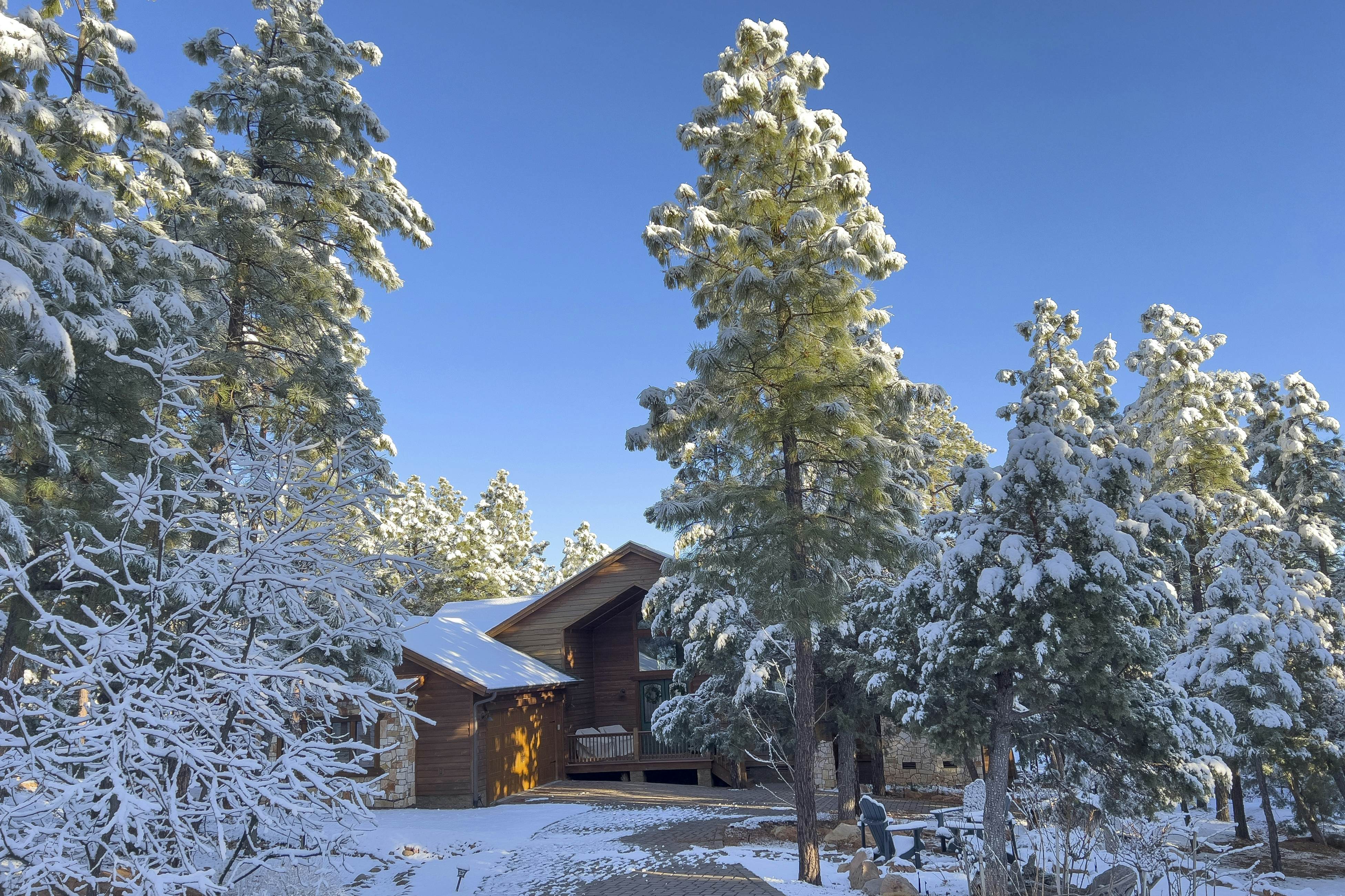 Tranquil Torreon Pines and Fairway Hideaway