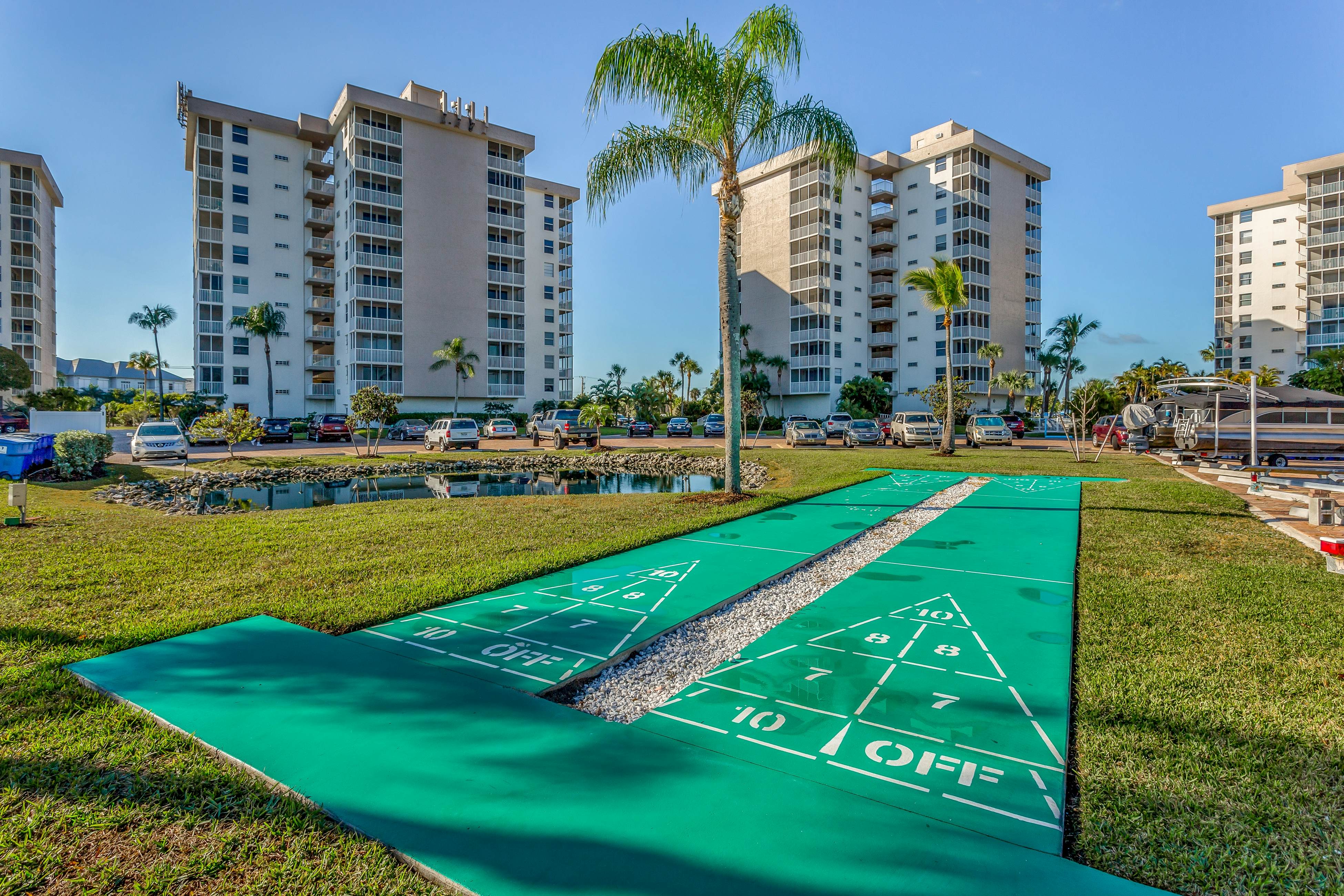 Reel Relaxed Beach and Tennis Unit 4006