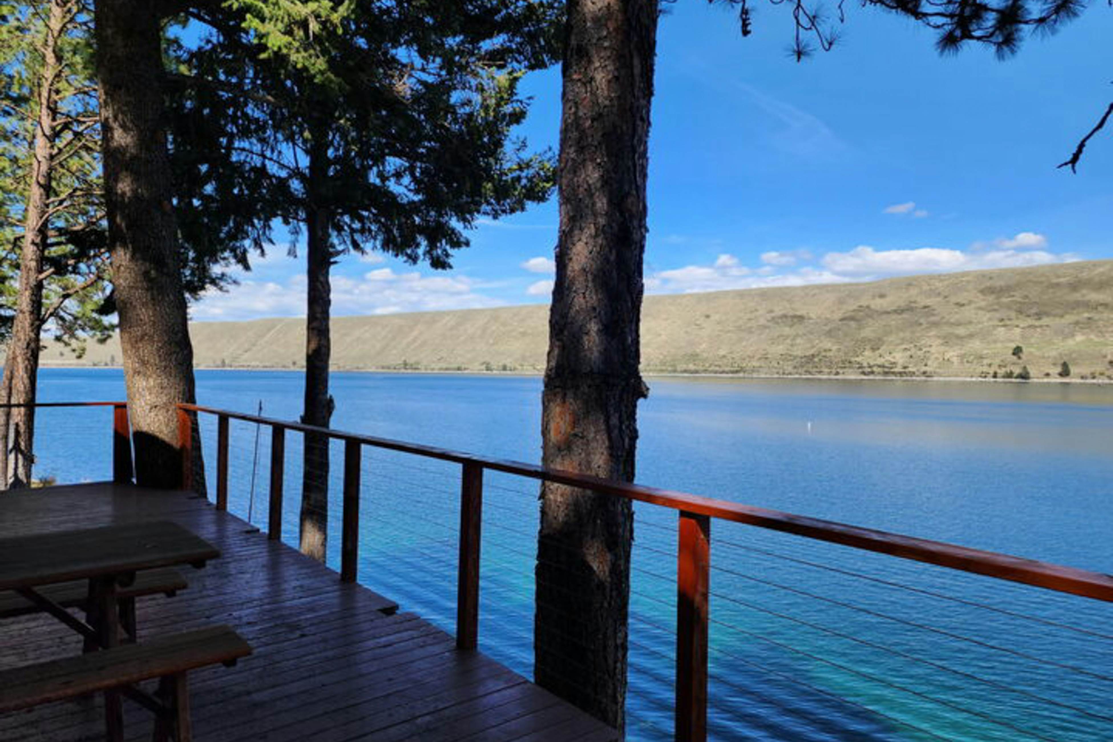 Lakefront on Lake Shore