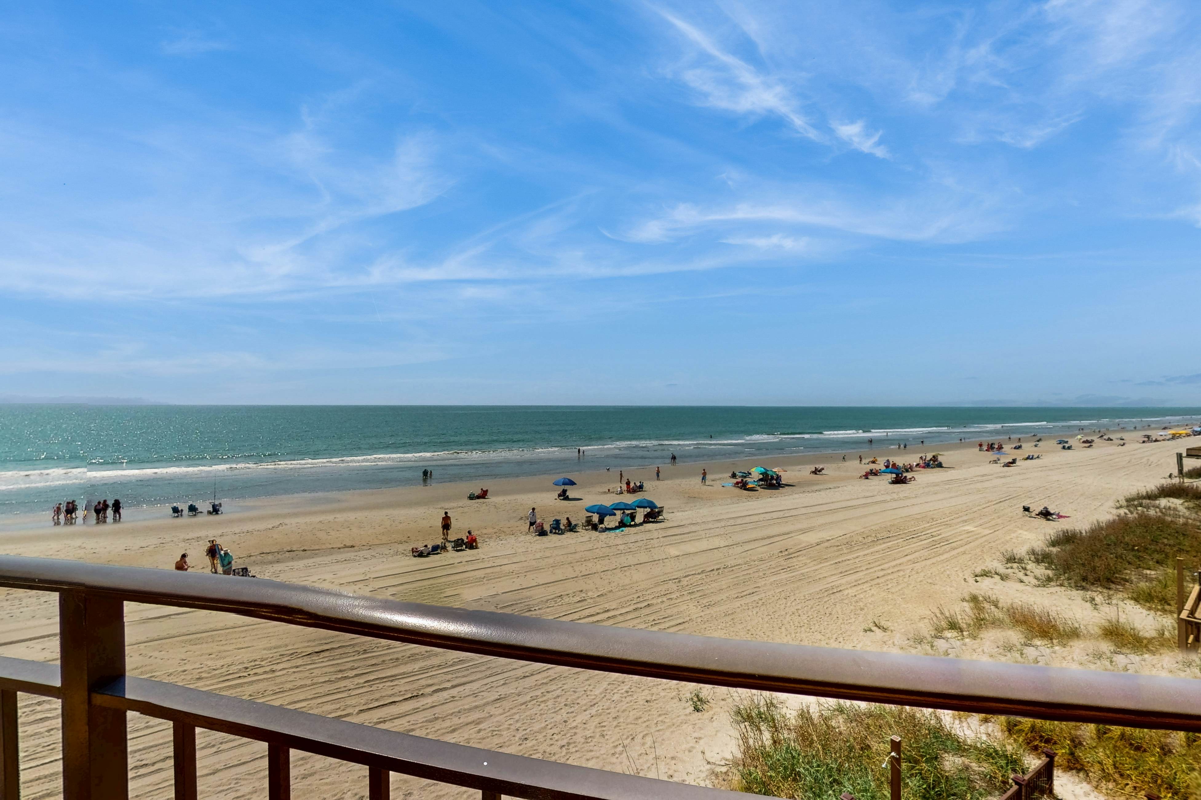 Surfmaster by the Sea 208