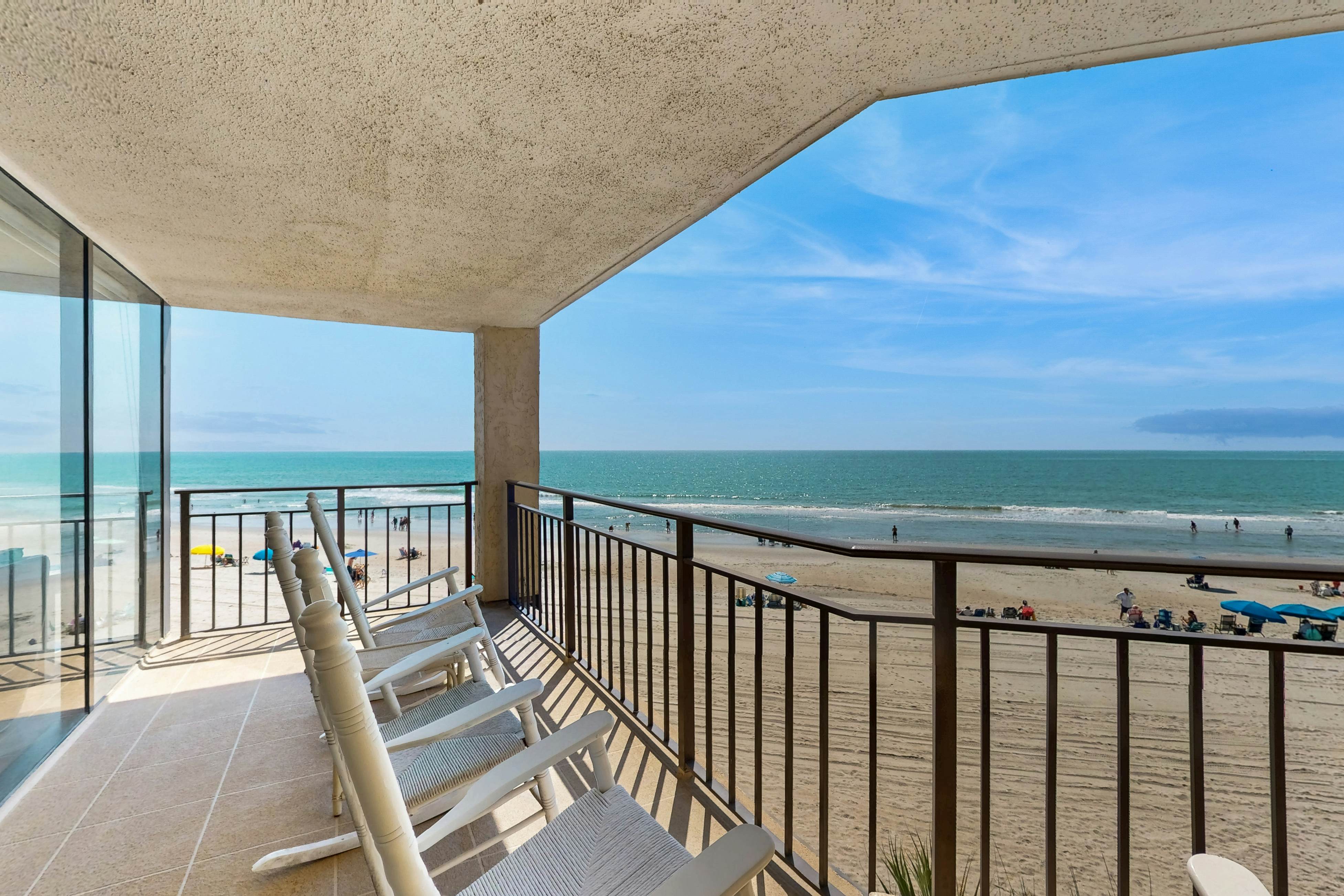 Surfmaster by the Sea 208