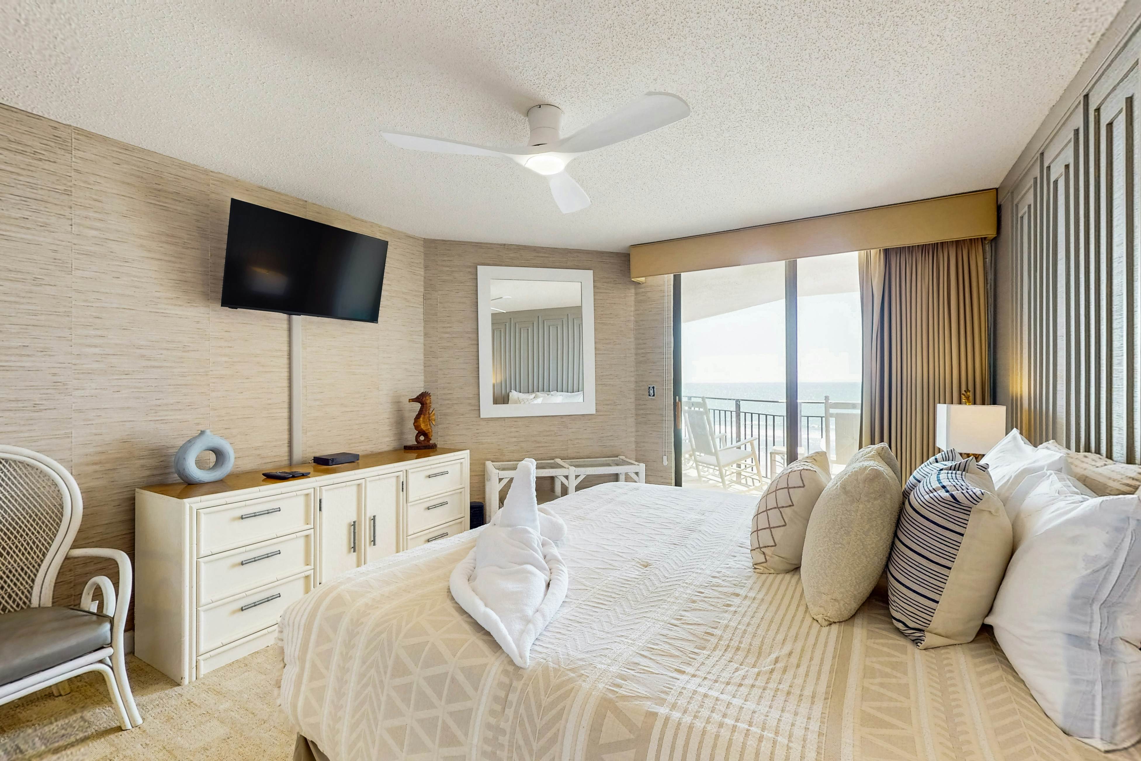 Surfmaster by the Sea 208