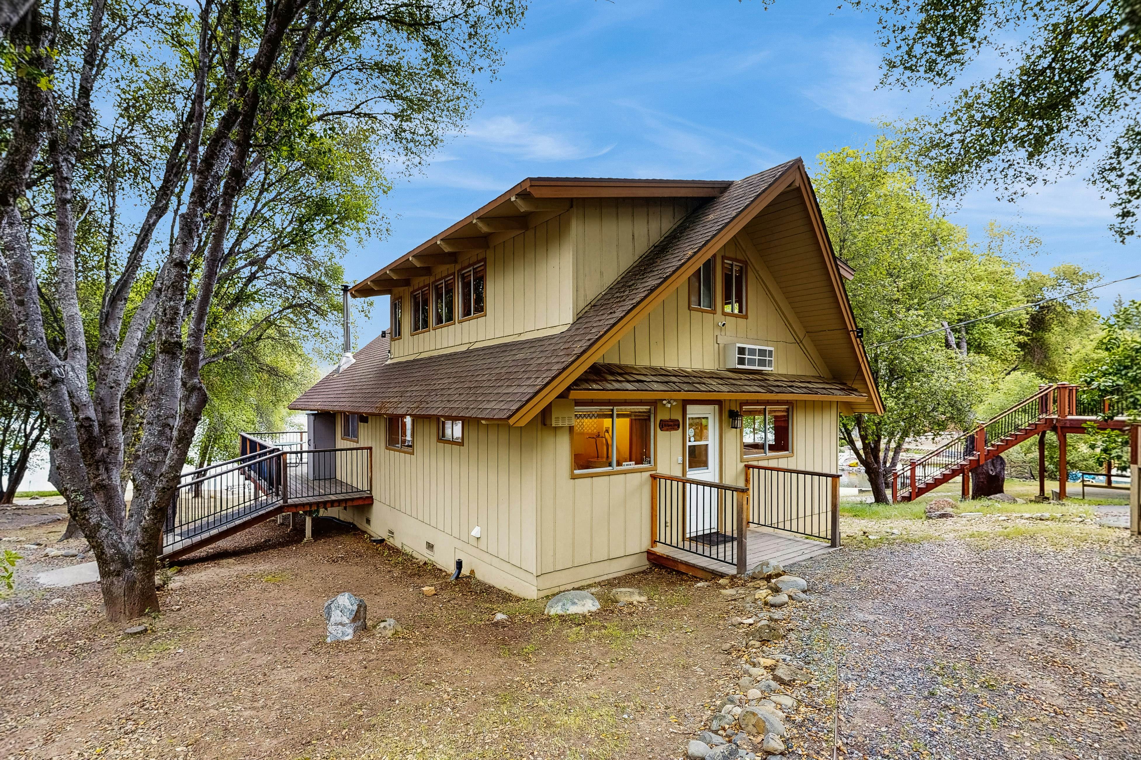 Allen Edgewater Retreat