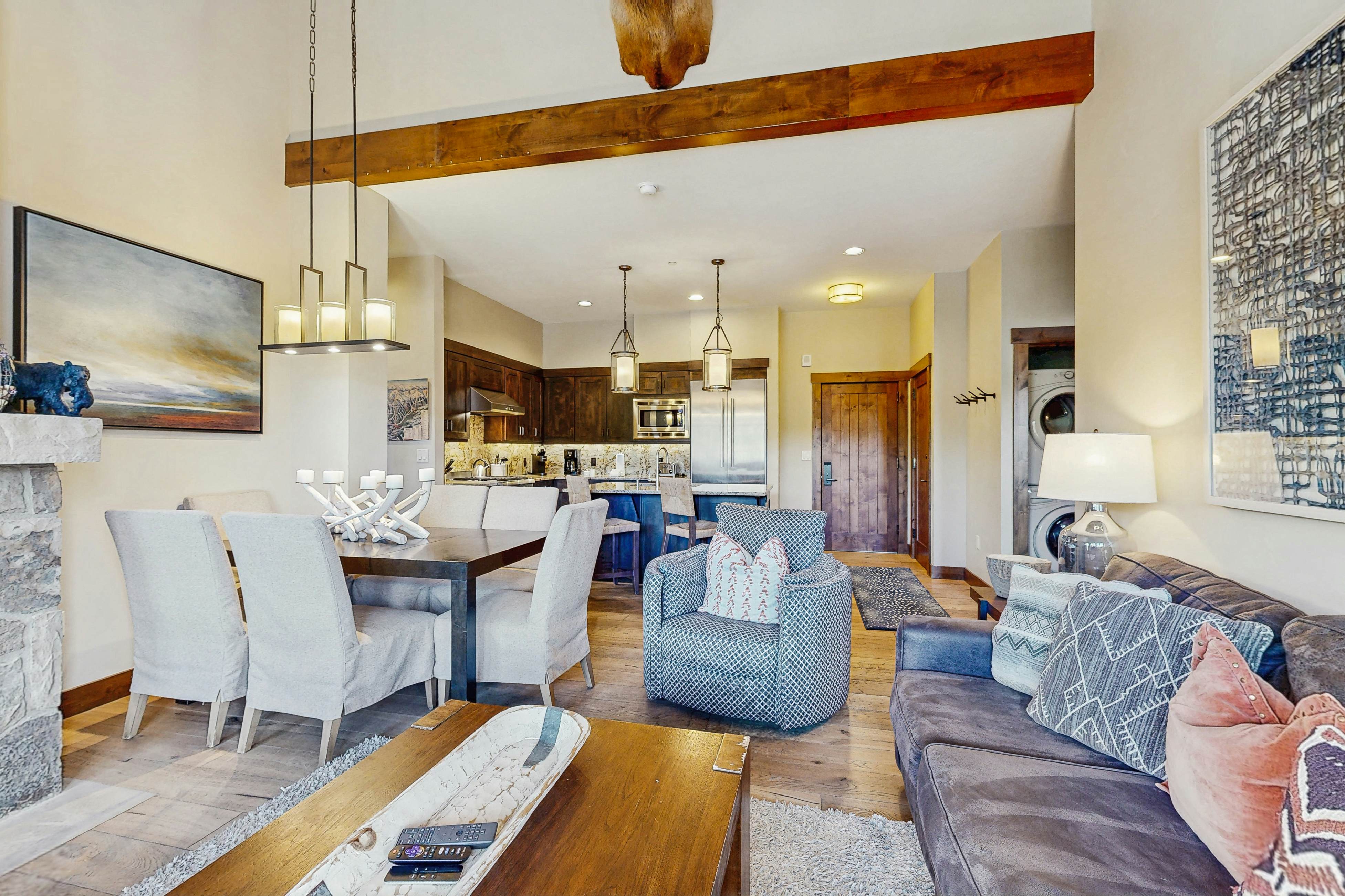 Water House On Main Street #6404