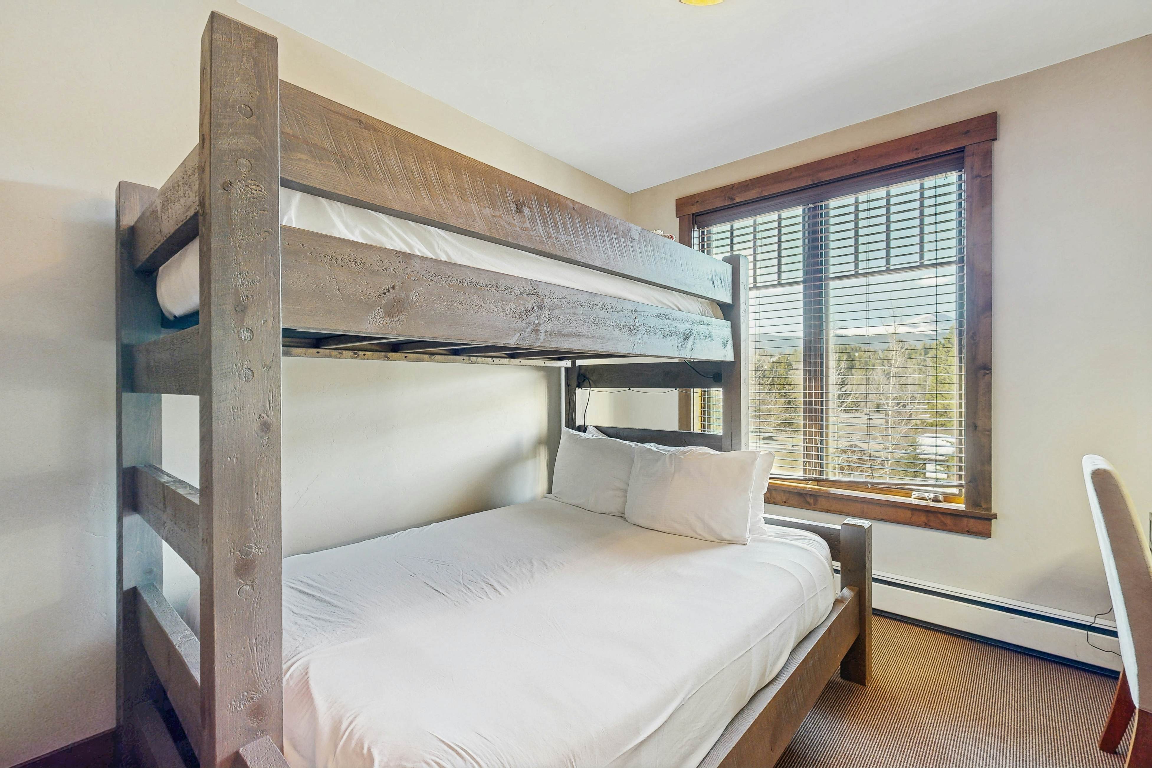 Water House On Main Street #6404