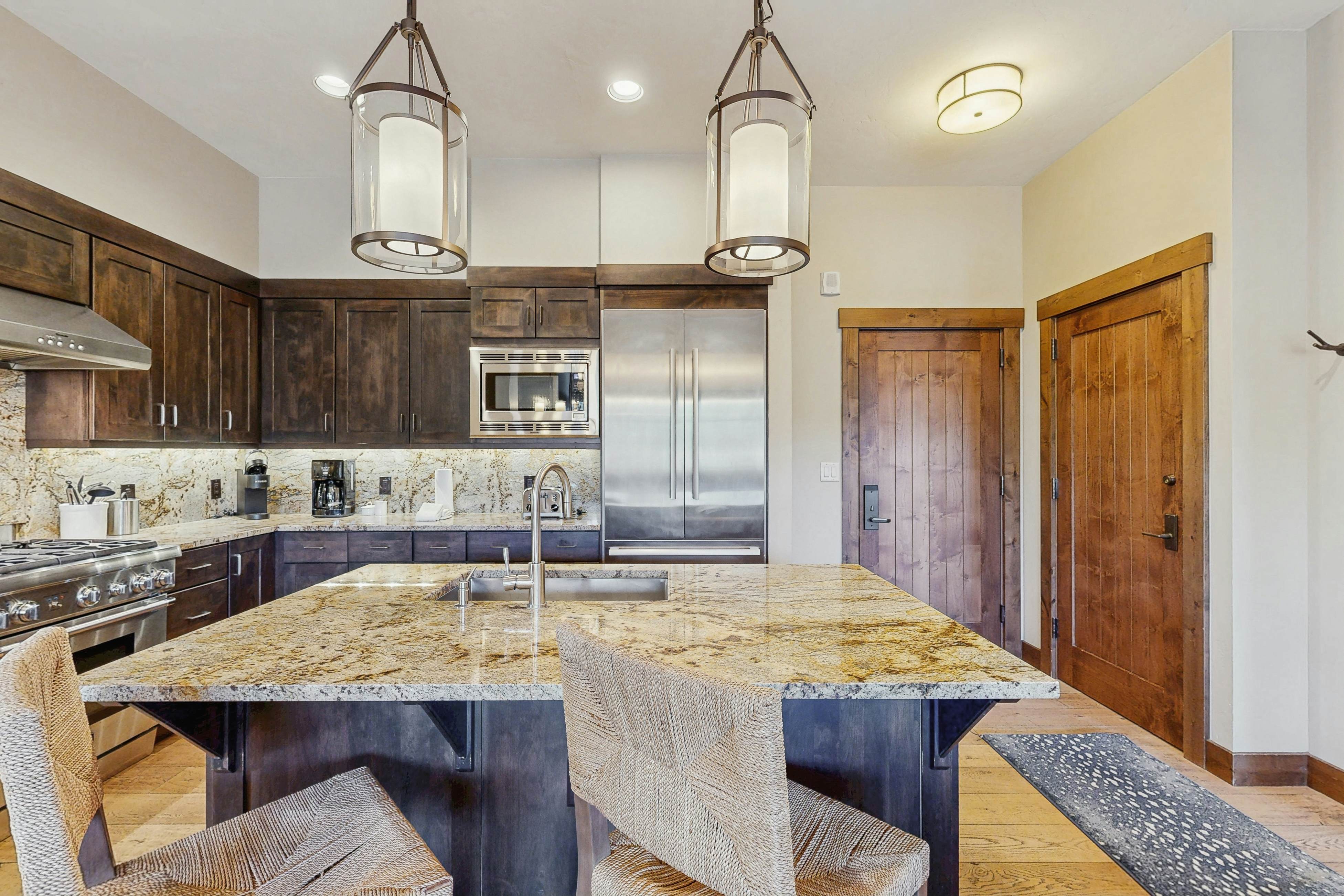 Water House On Main Street #6404