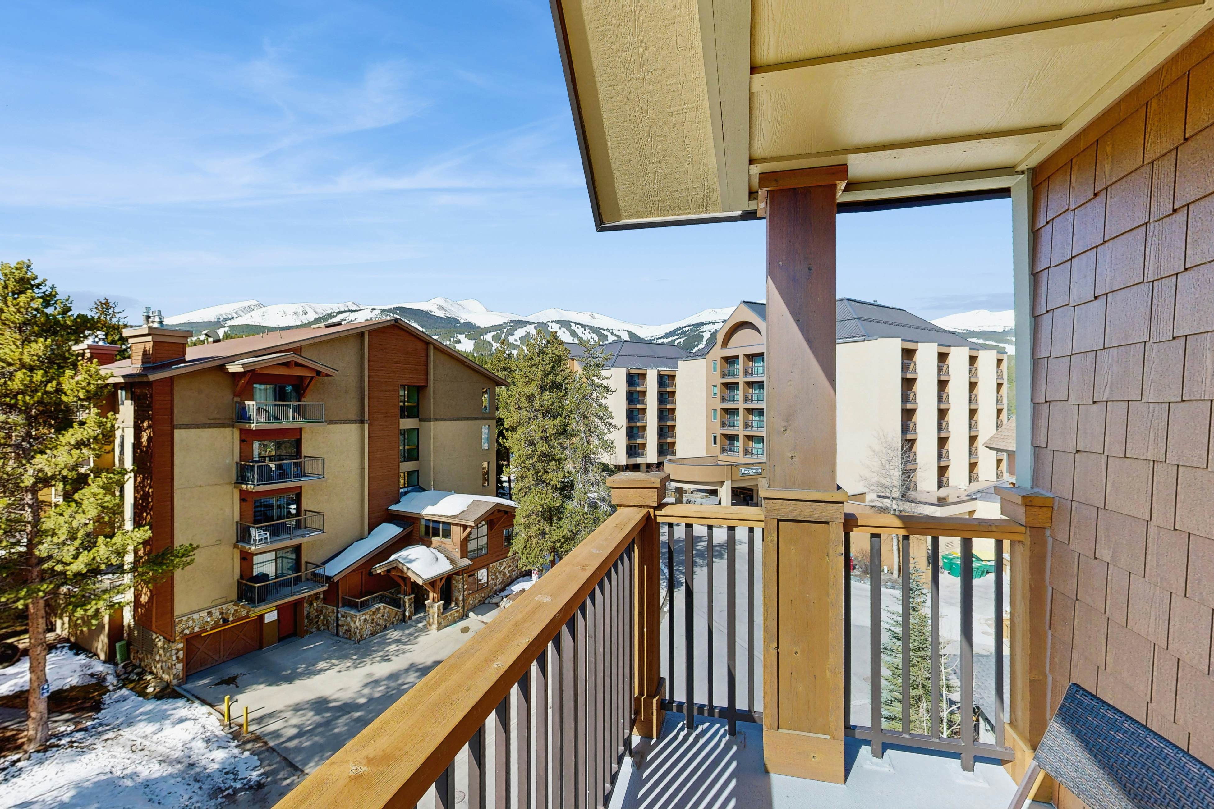 Water House On Main Street #6404