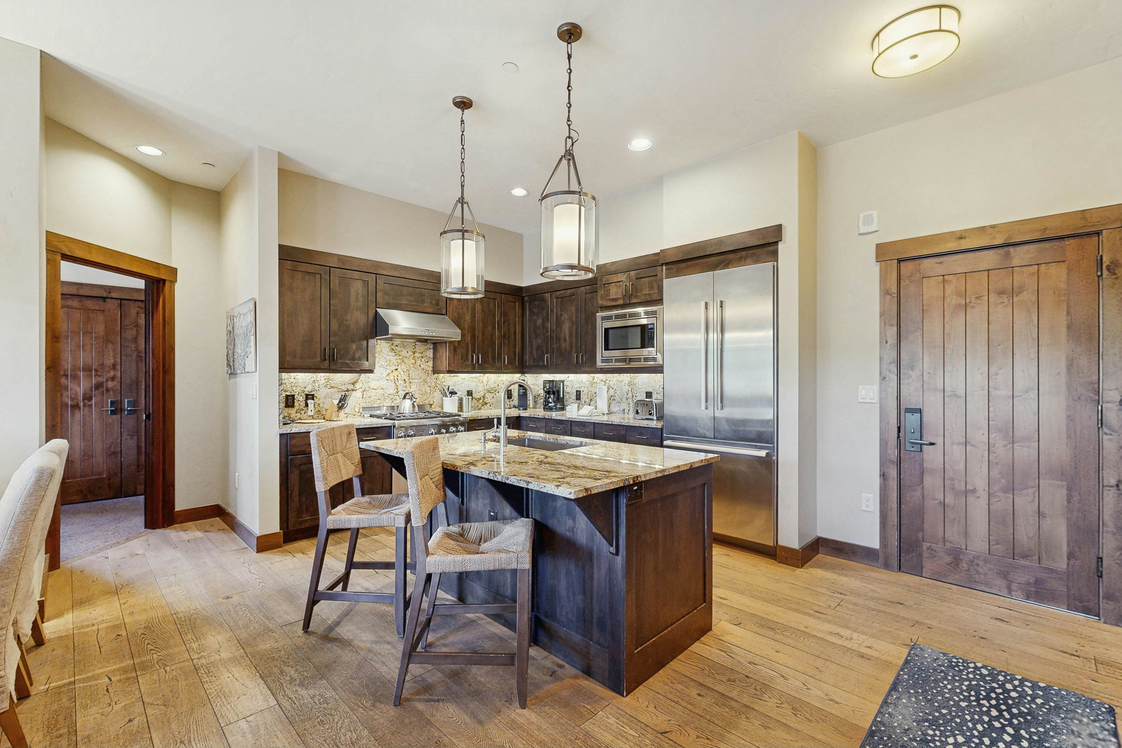 Water House On Main Street #6404