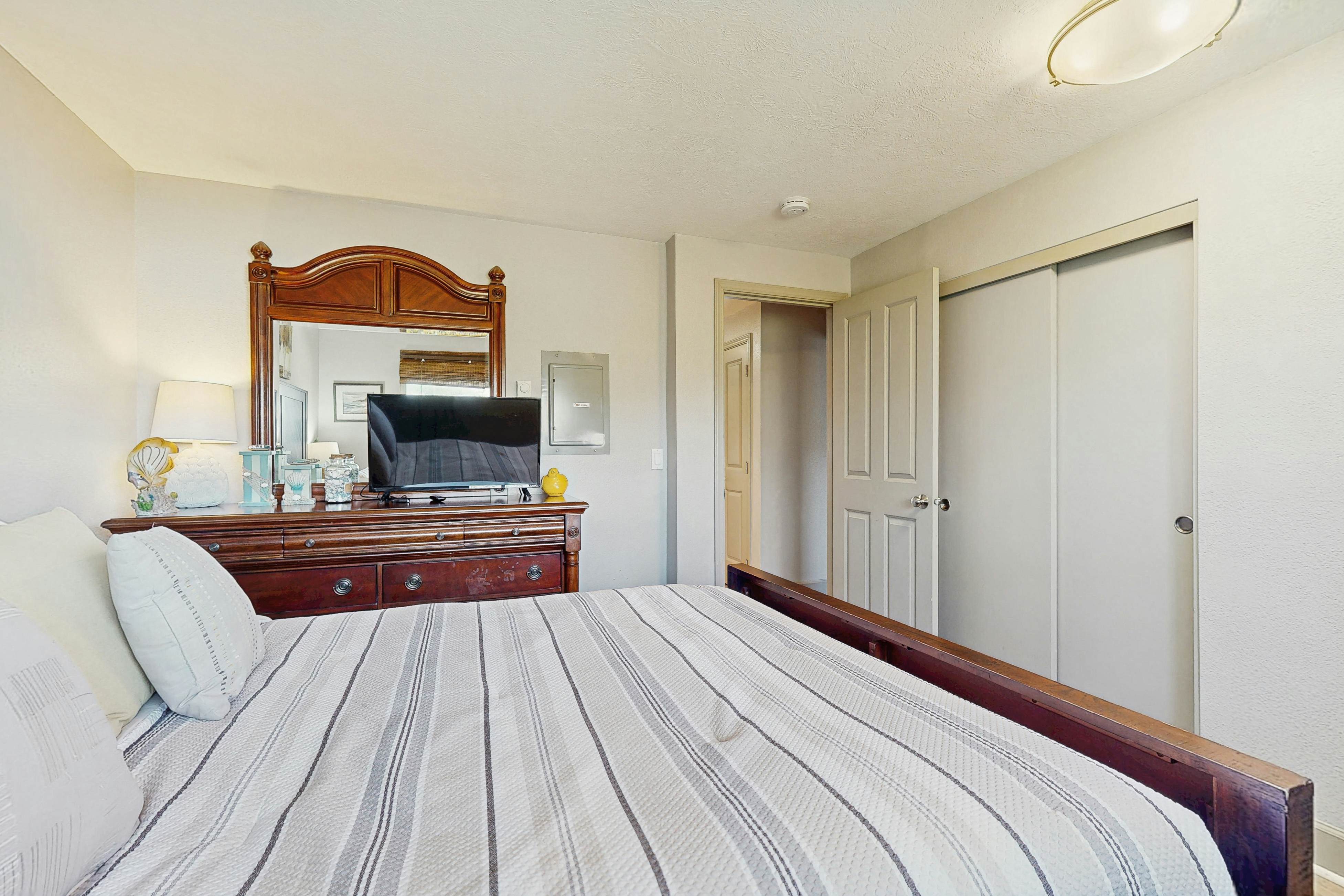 RiverWalk Cozy Condo