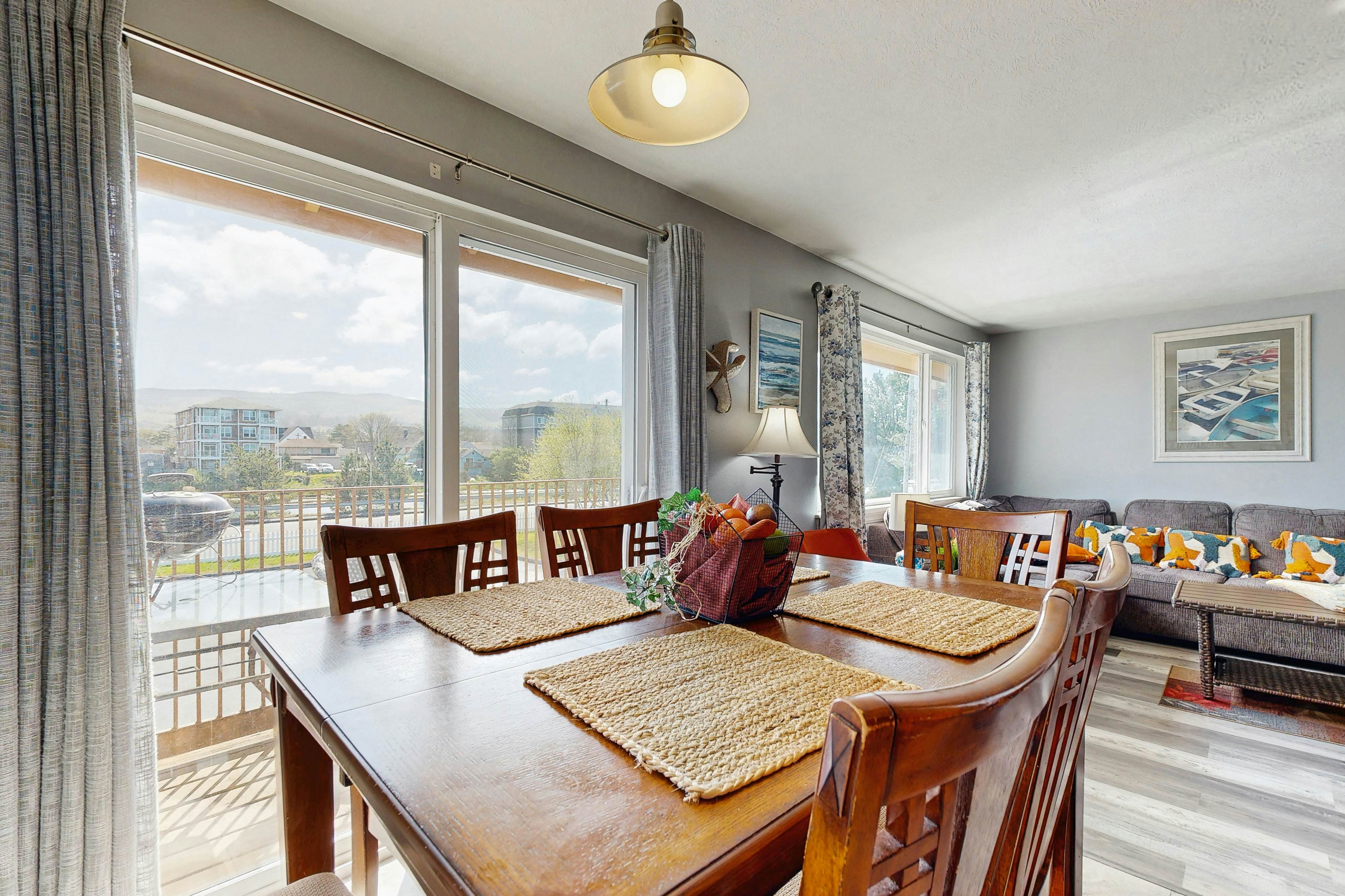 RiverWalk Cozy Condo