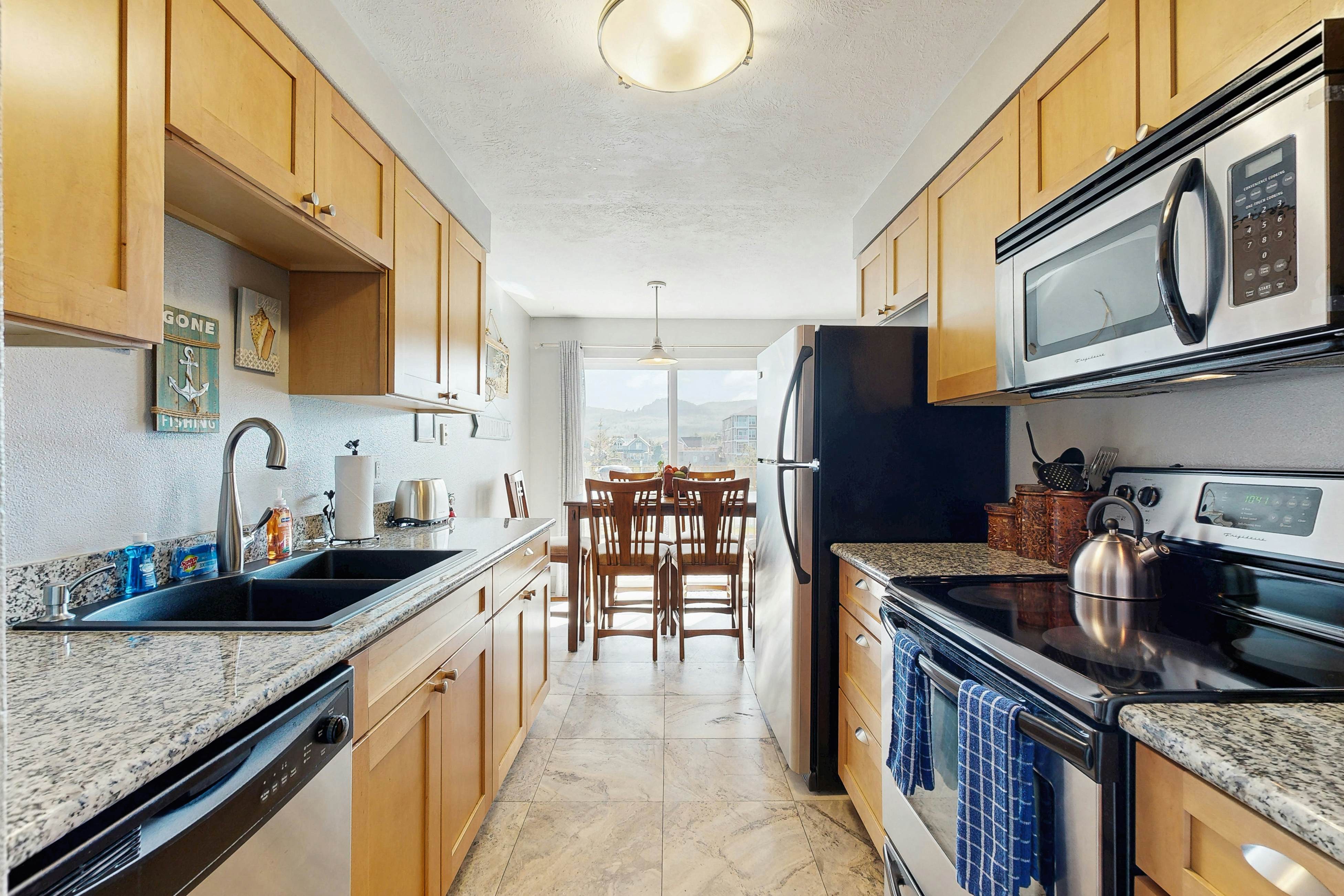 RiverWalk Cozy Condo