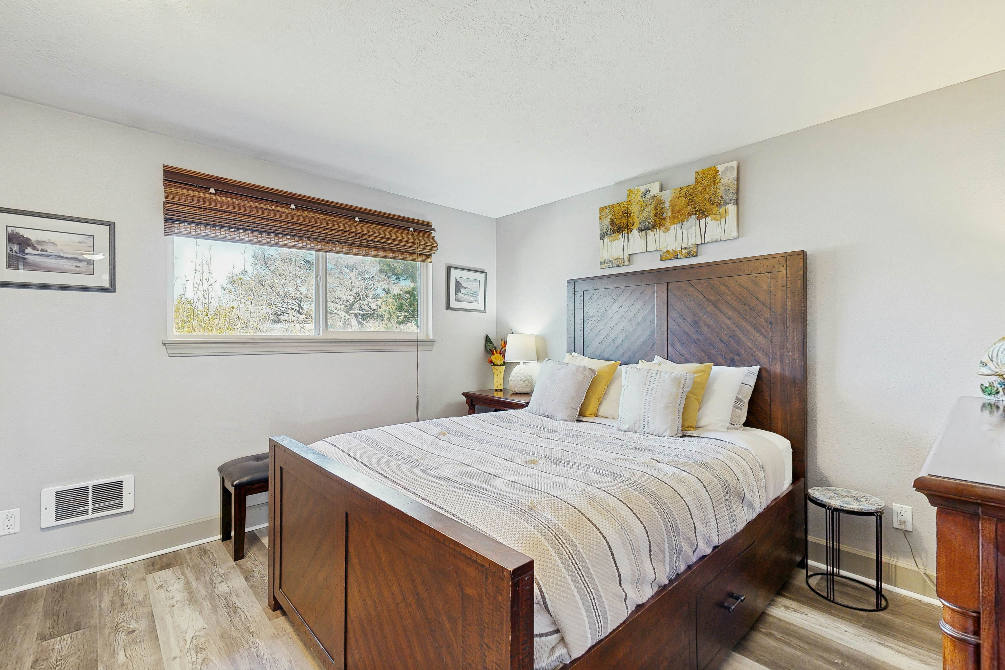 RiverWalk Cozy Condo