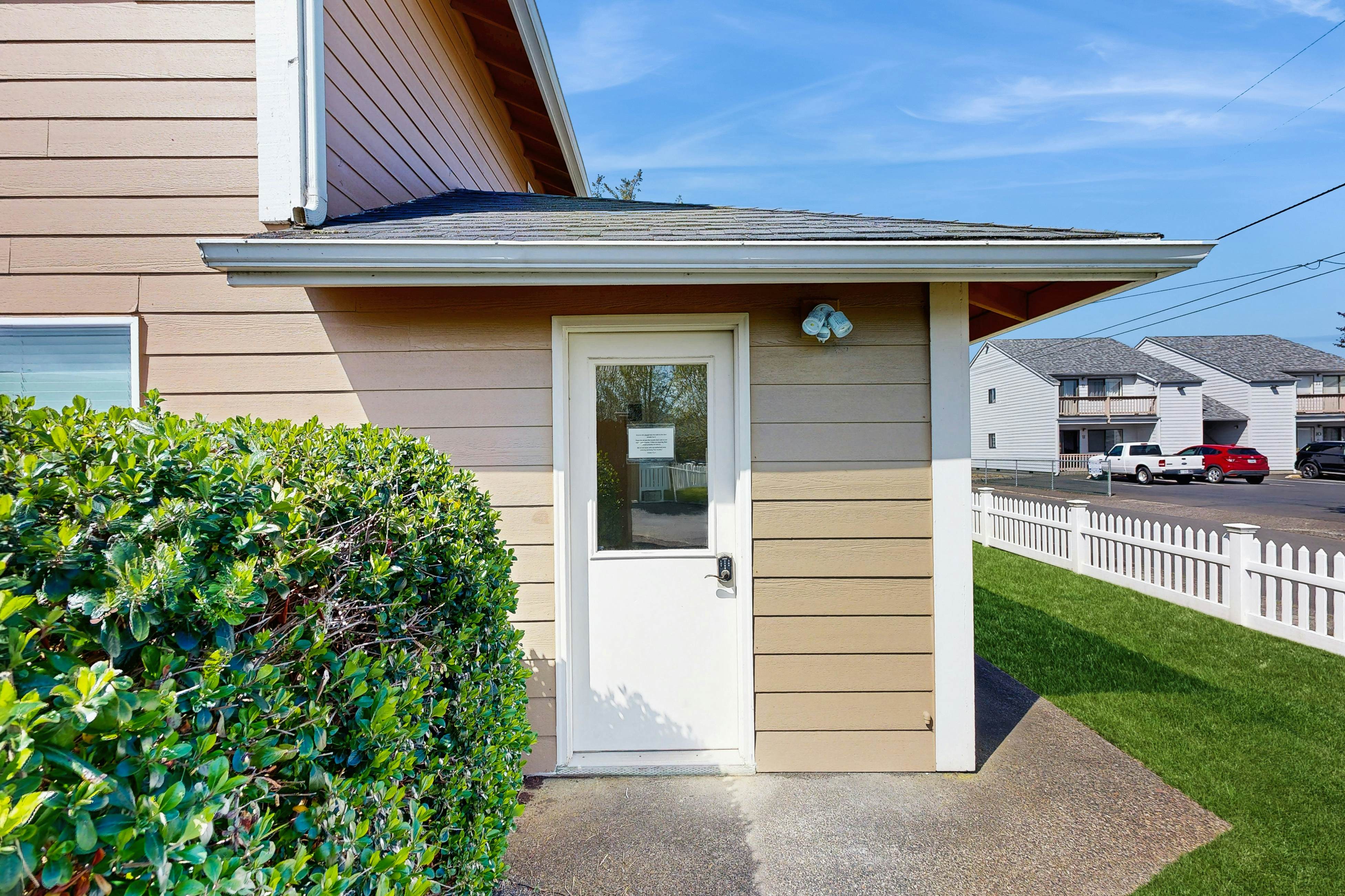 RiverWalk Cozy Condo