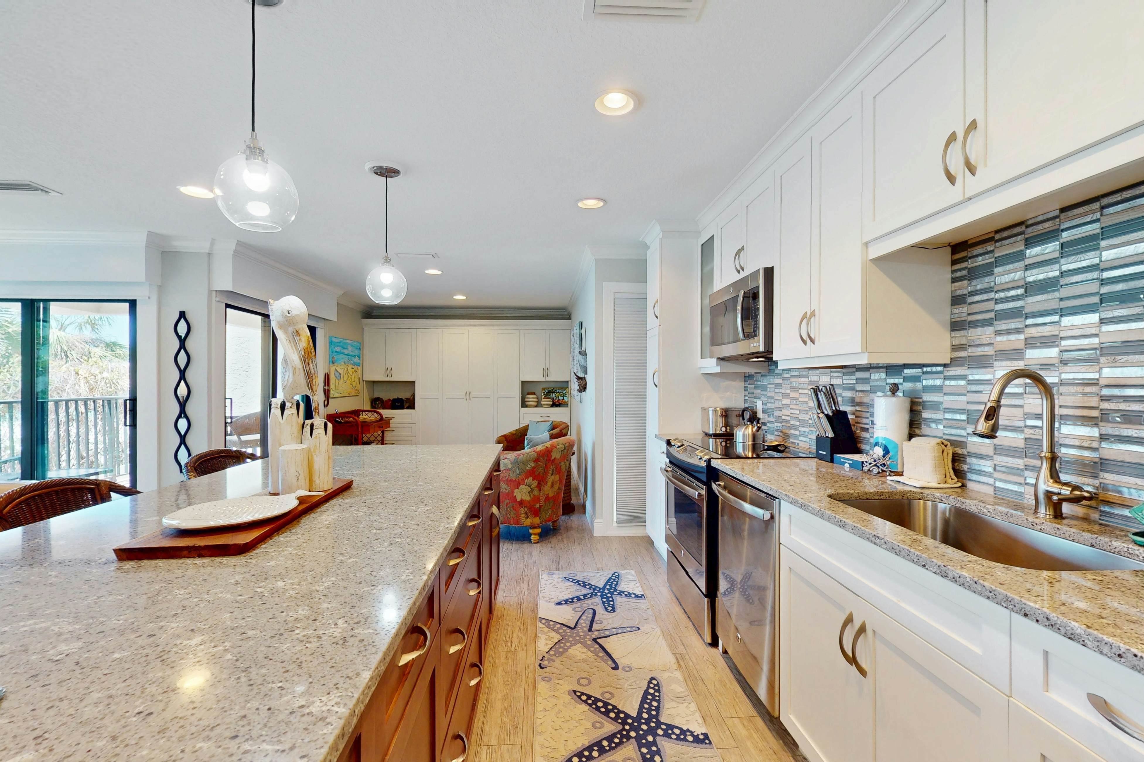 Water's Edge 105 South