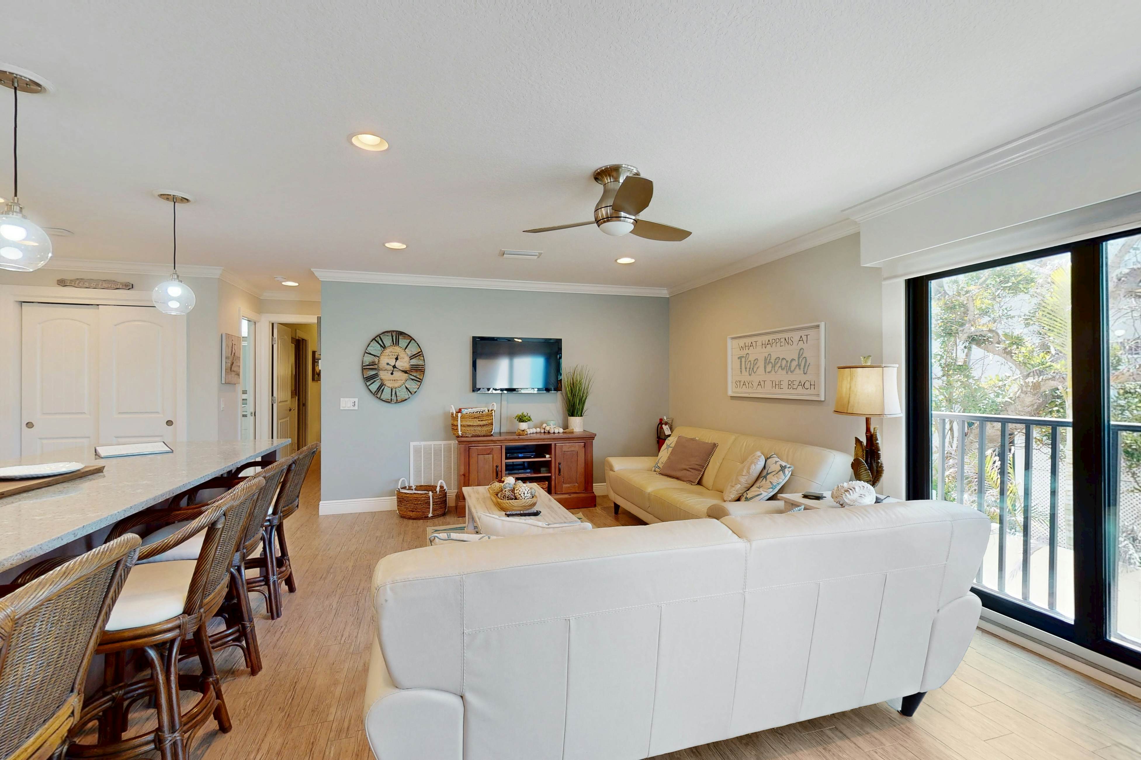 Water's Edge 105 South