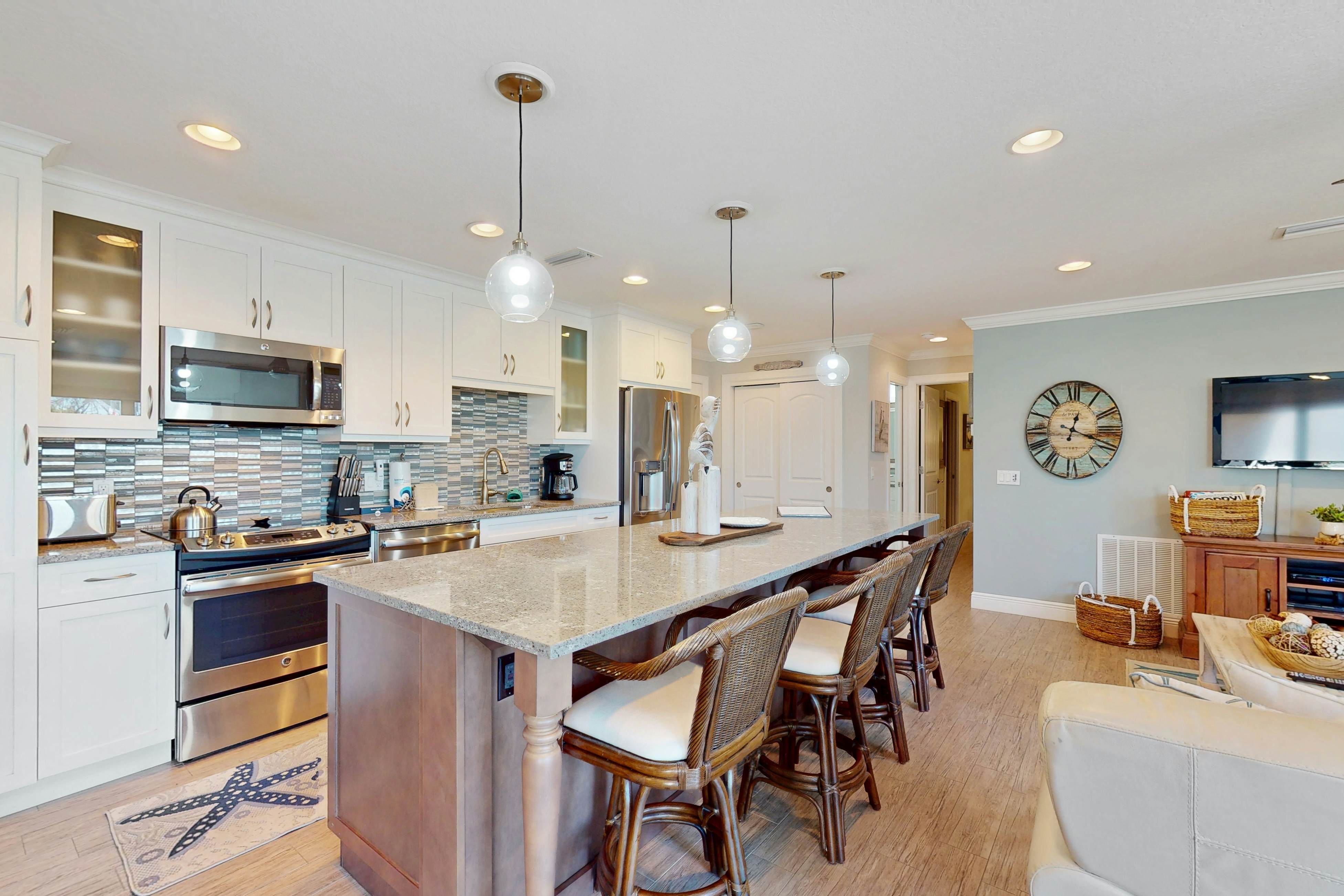 Water's Edge 105 South